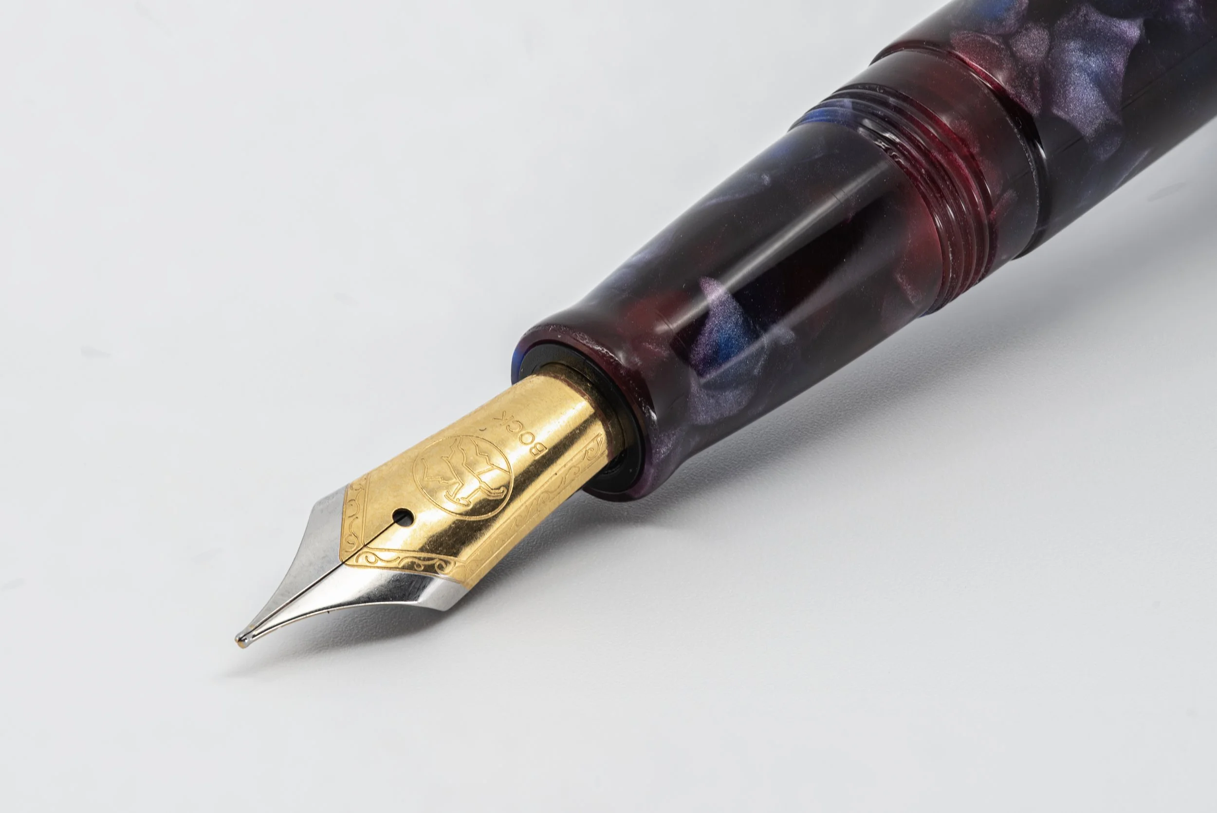 Clyde pen company Nebular  fountain pen4.jpg