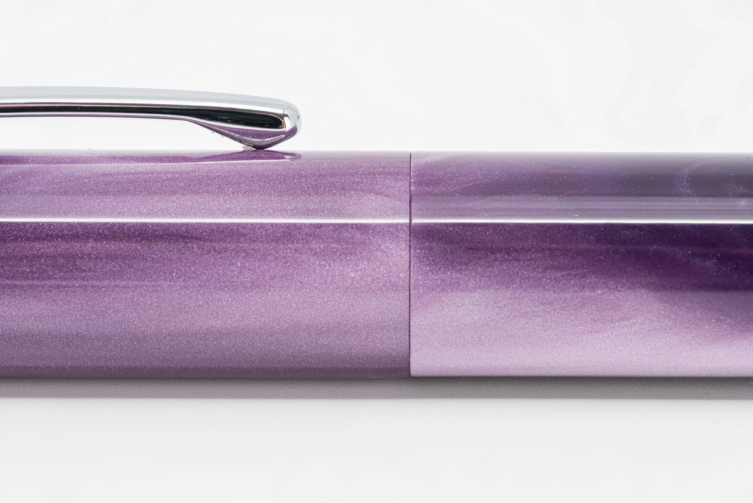 Clyde pen company Veetwo clipped Lavender fountain pen 1.jpg