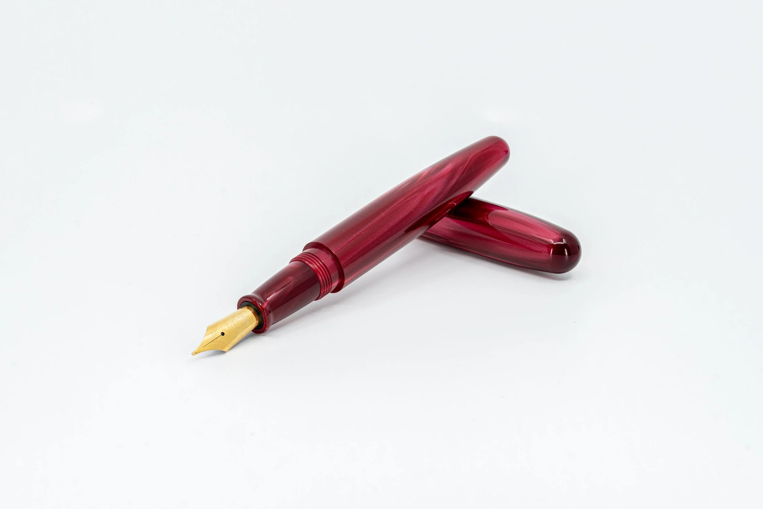 Clyde pen company Veetwo Rioja fountain pen.jpg