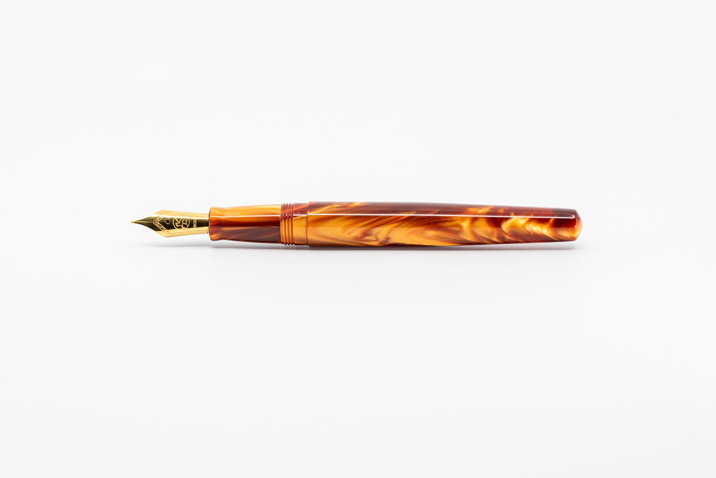 Clyde pen company copper pearl   fountain pen3.jpg