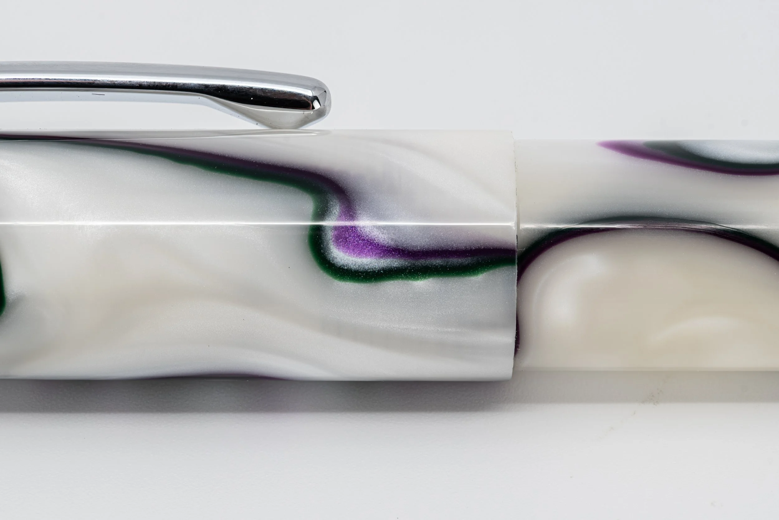 CLYDE pen company Omni clipped Orchid fountain pen 6.jpg