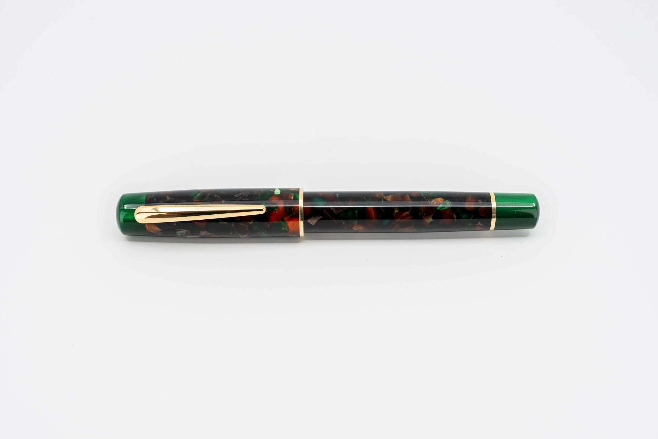 Clyde pen company Traditional Bracken and green fountain pen 2.jpg