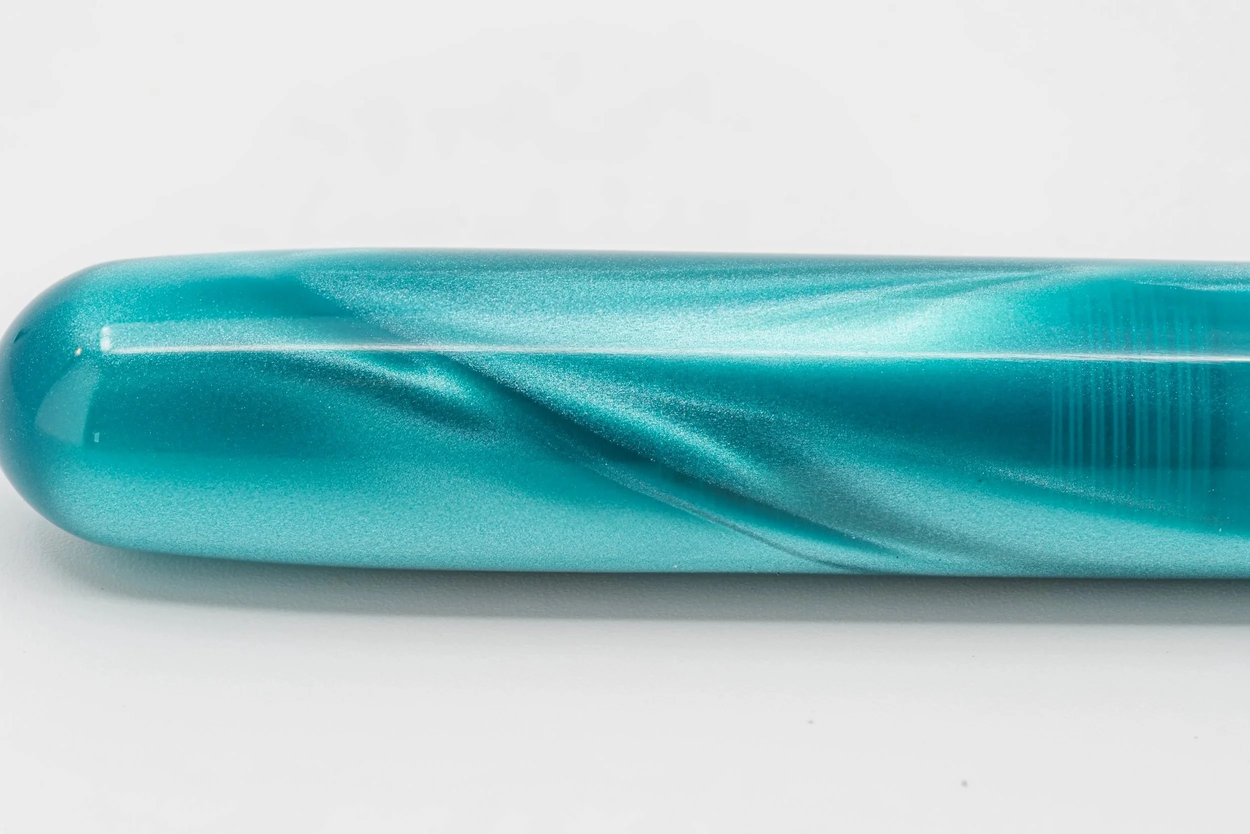 Clyde+pen+company+Veetwo+slim+Teal+fountain+pen+3.jpg