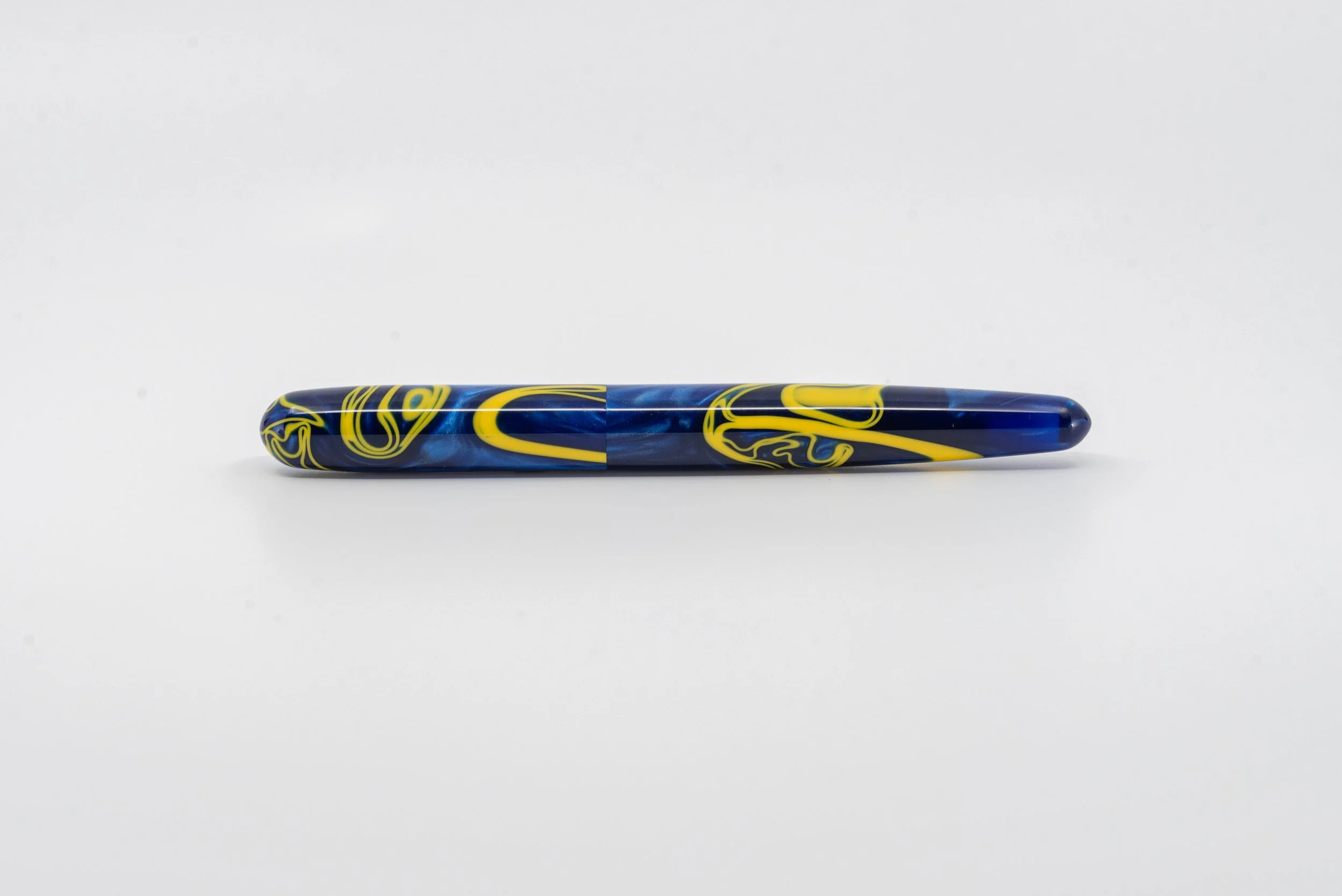 Clyde pen company Veetwo slim Mirror pool fountain pen4.jpg