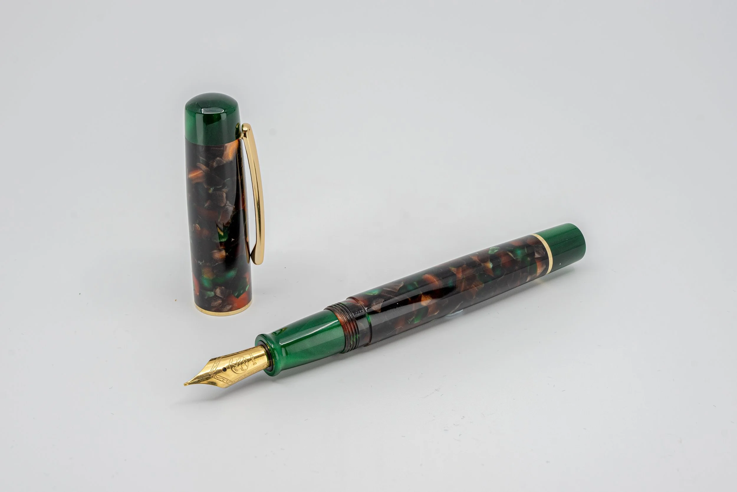 Clyde pen company Traditional Bracken and green fountain pen 5.jpg