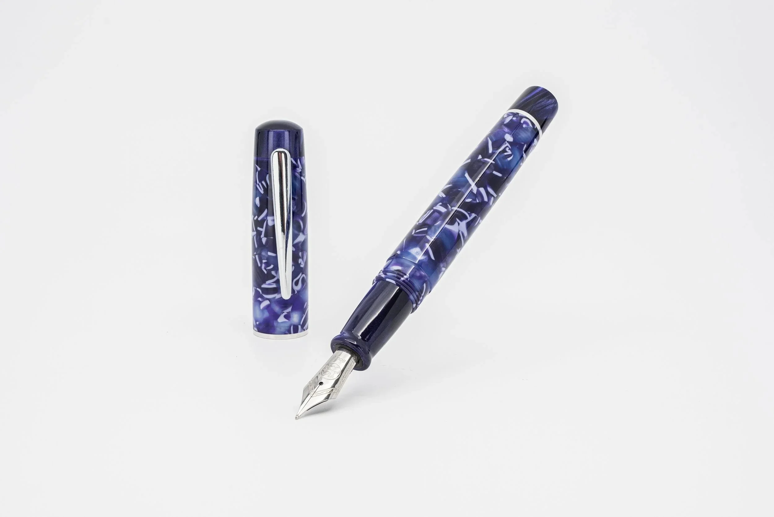 Clyde+pen+company+Traditional+Conway+Stewart+Flecked+Amethyst+fountain+pen+2.jpg