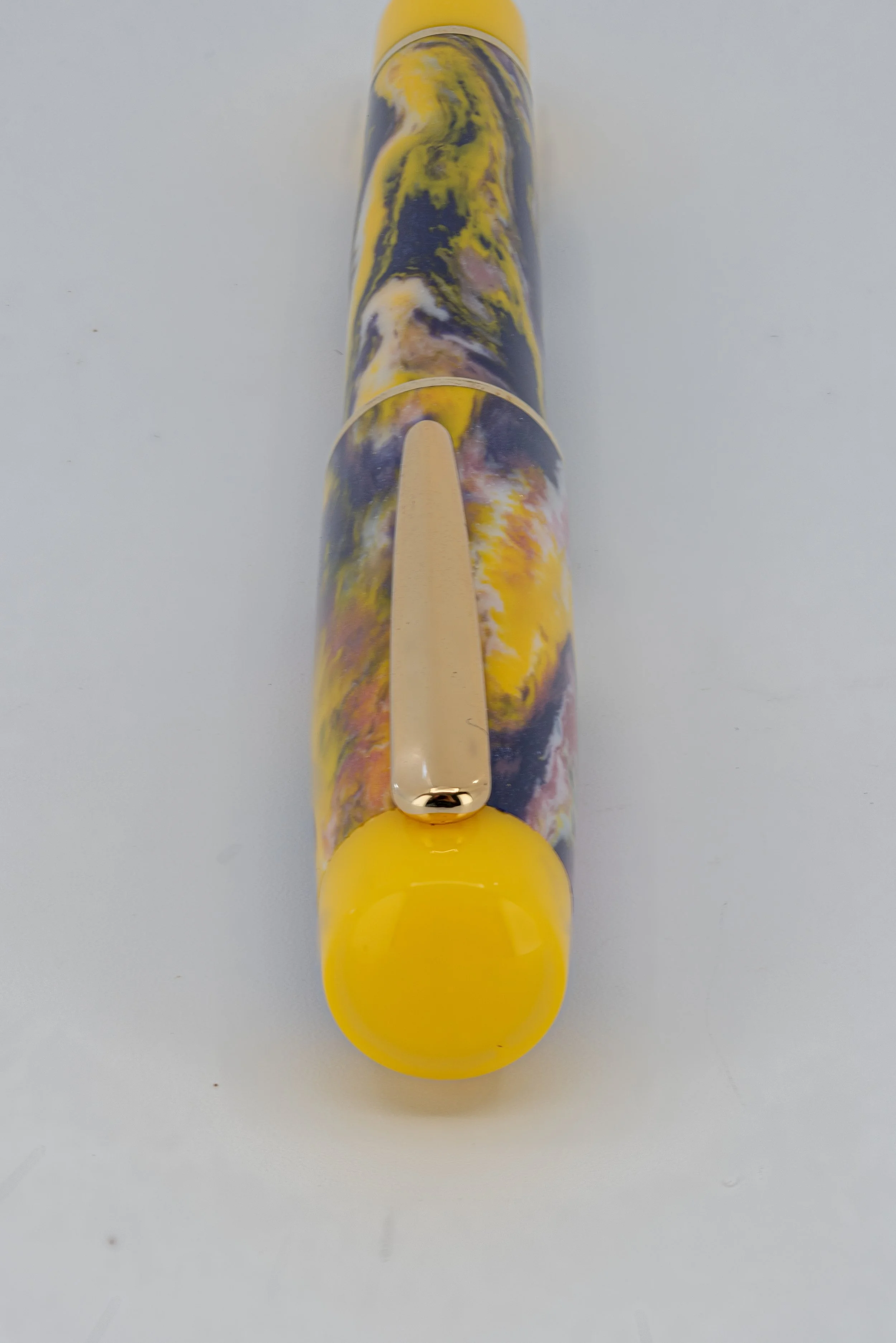 Clyde pen company Traditional Tuttie Fruitti Yellow fountain pen 5.jpg