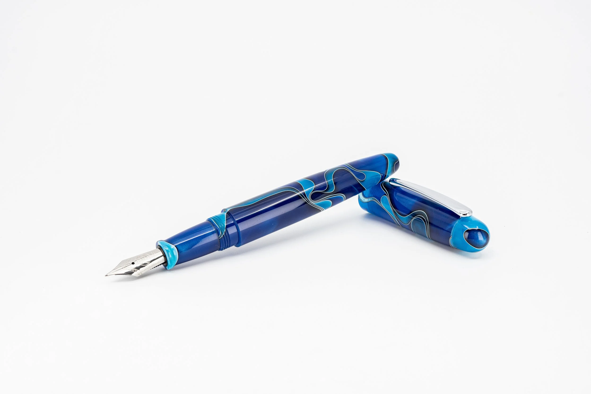Clyde pen Company veetwo clipped antarctica 1.jpg