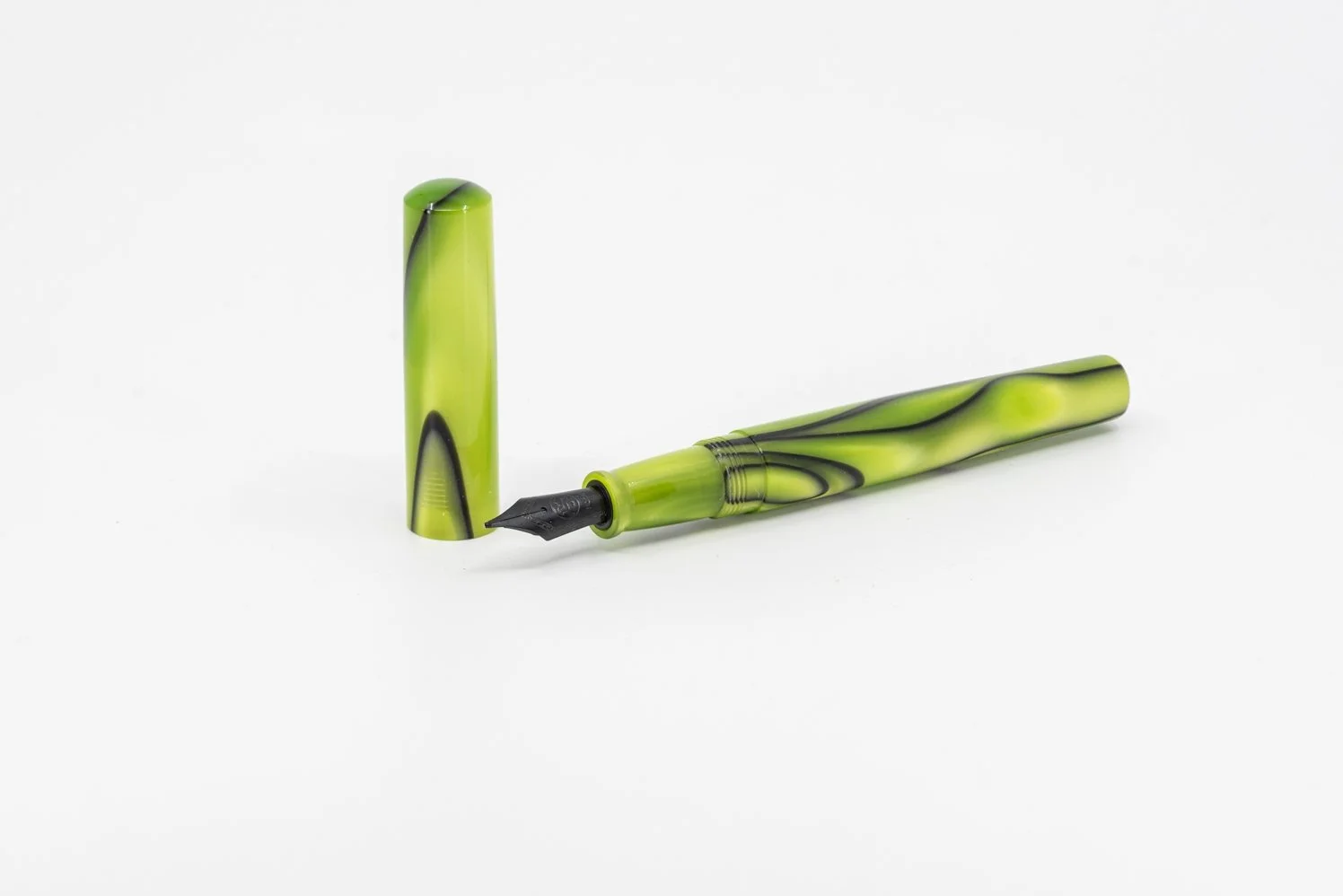 Clyde pen company toxic green fountain pen 1.jpg