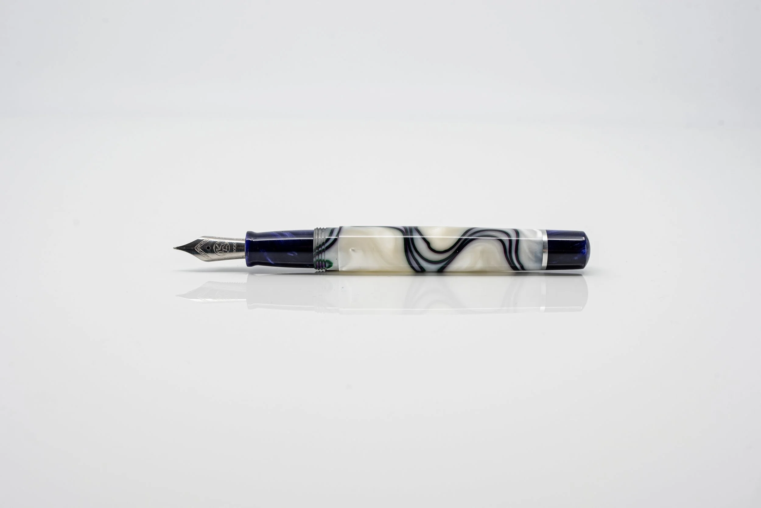 Clyde pen company traditional fountain pen Orchid wicked purple7.jpg