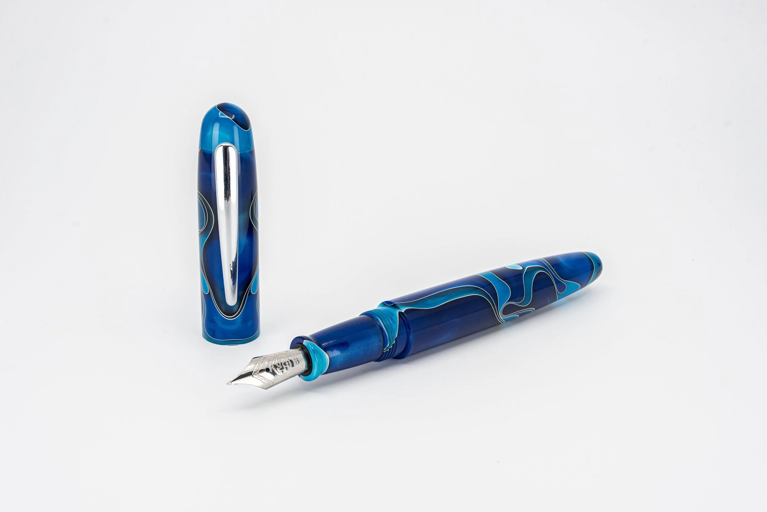 Clyde pen Company veetwo clipped antarctica 2.jpg