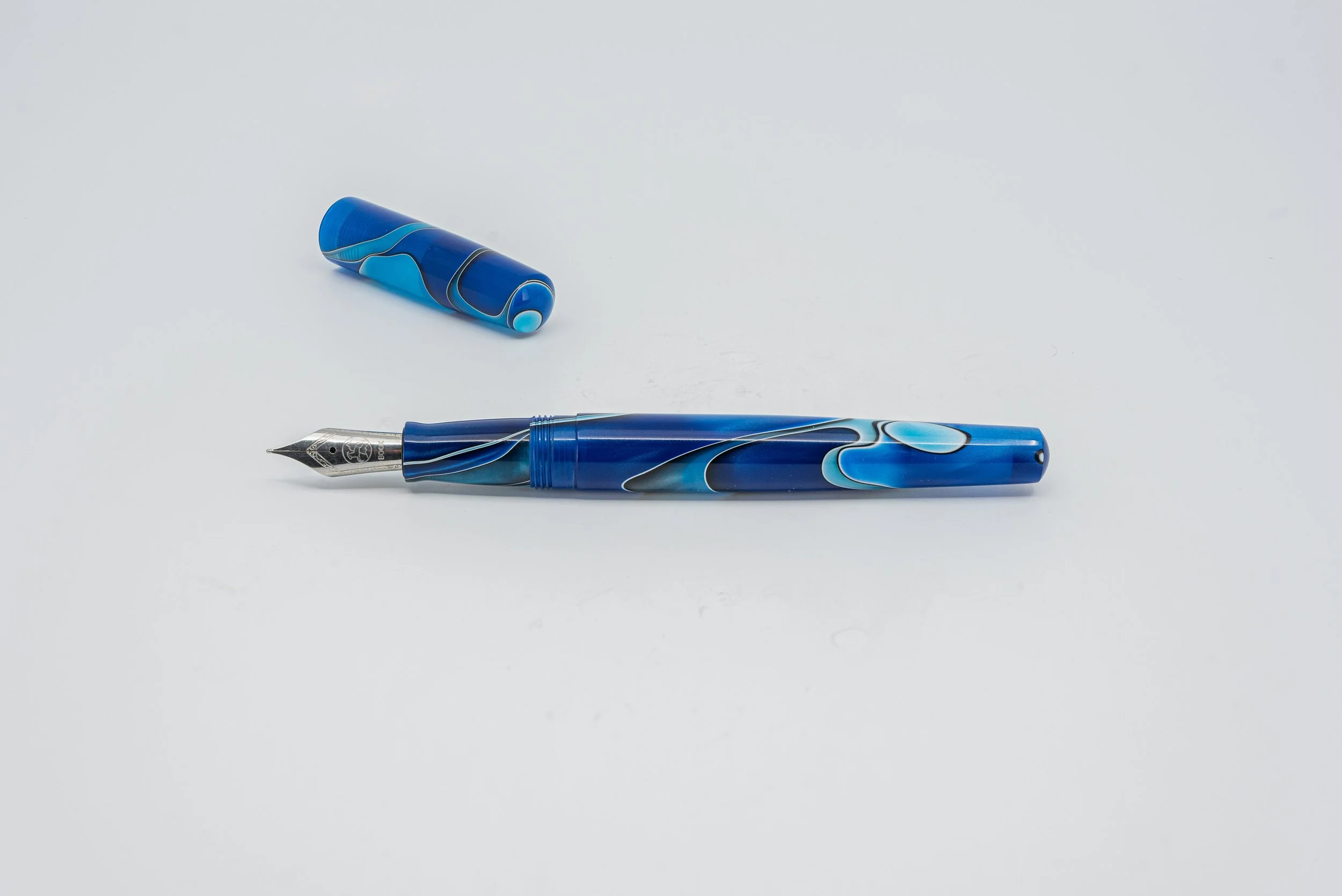 Clyde pen company Omni slim Antarctica fountain pen 1.jpg