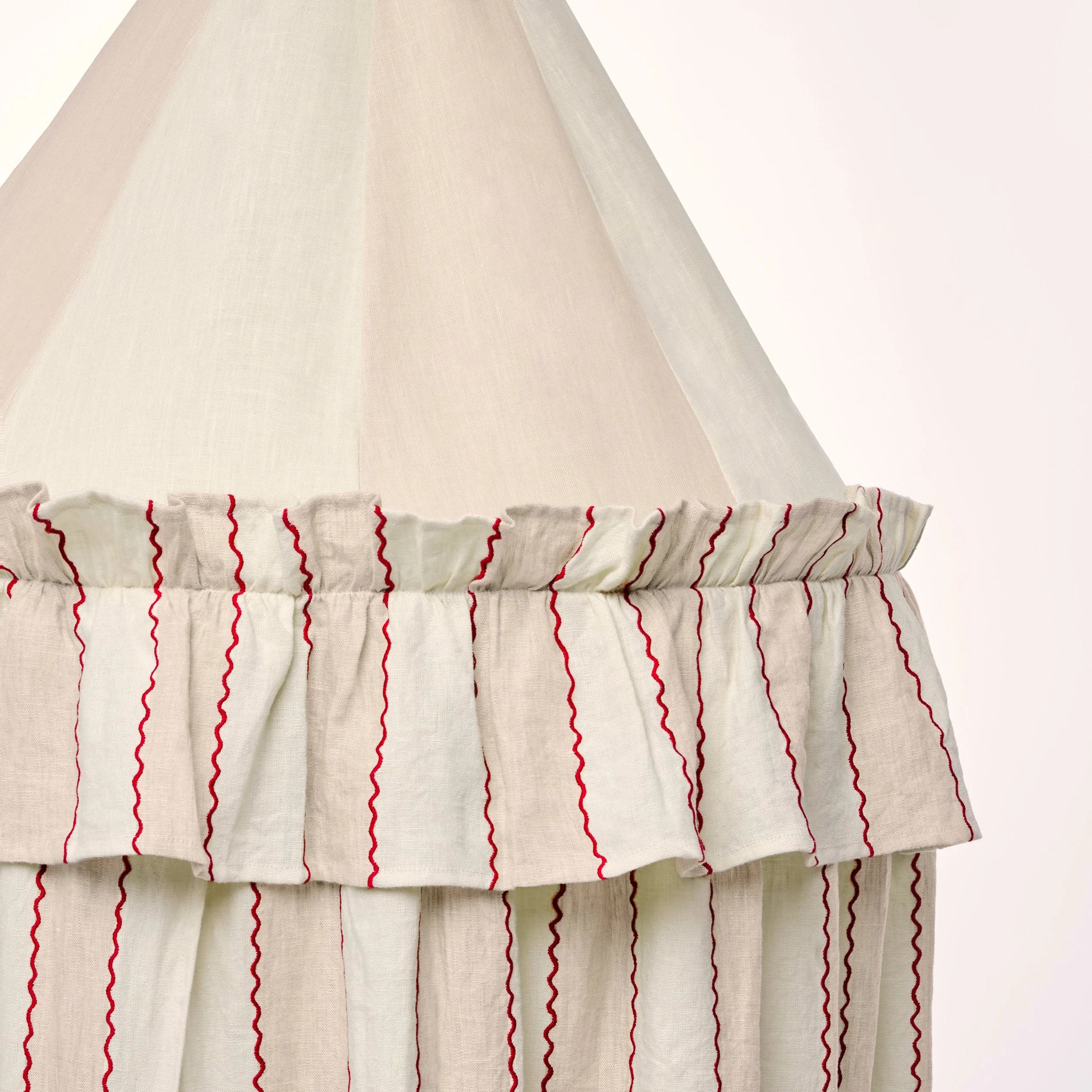 ProjektiTyyny_CanopyStriped_Pink_06Mar2024_02_ColourFix copy.jpg