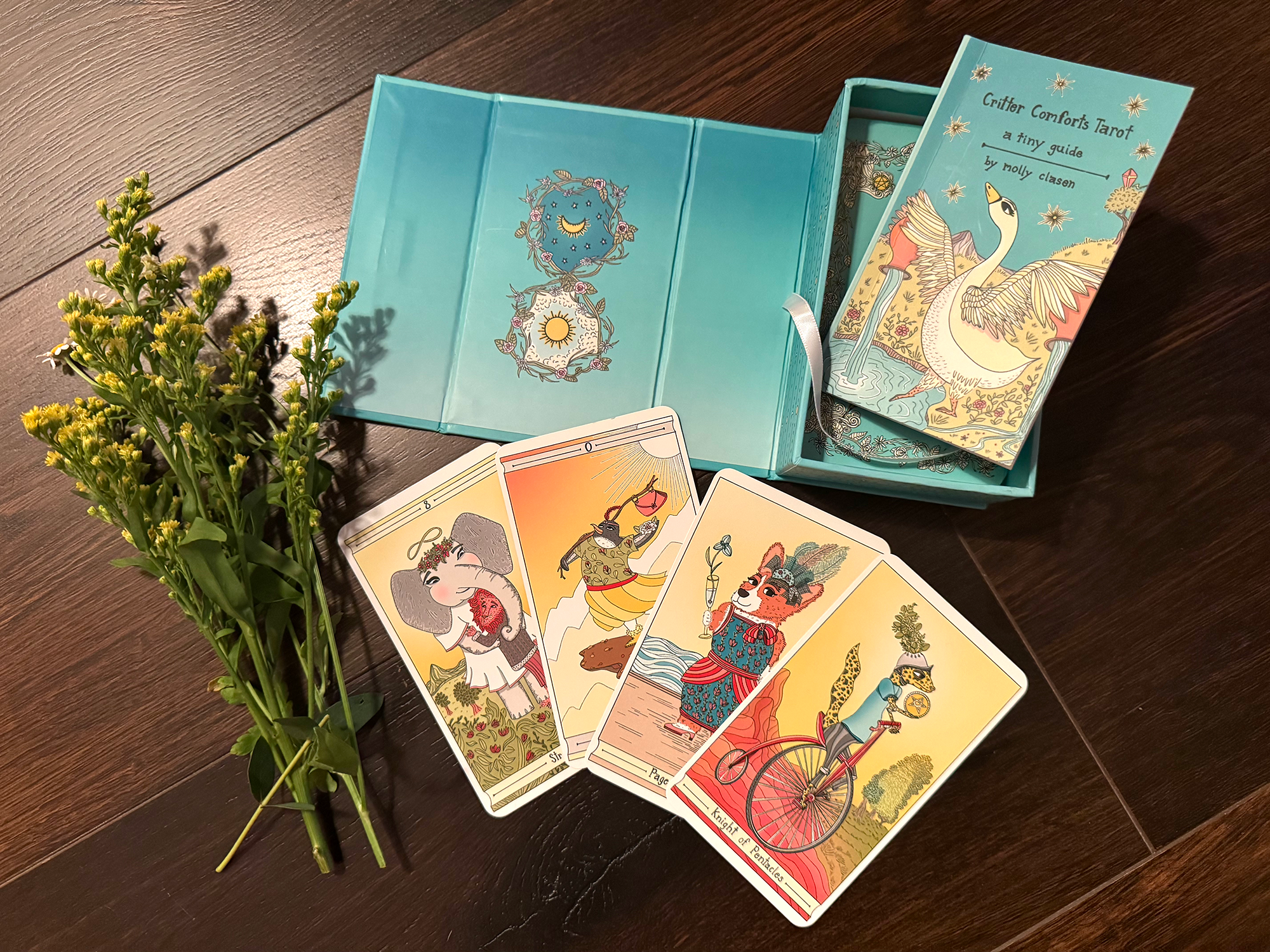 4cards_Box_Book_Crittercomforts.png