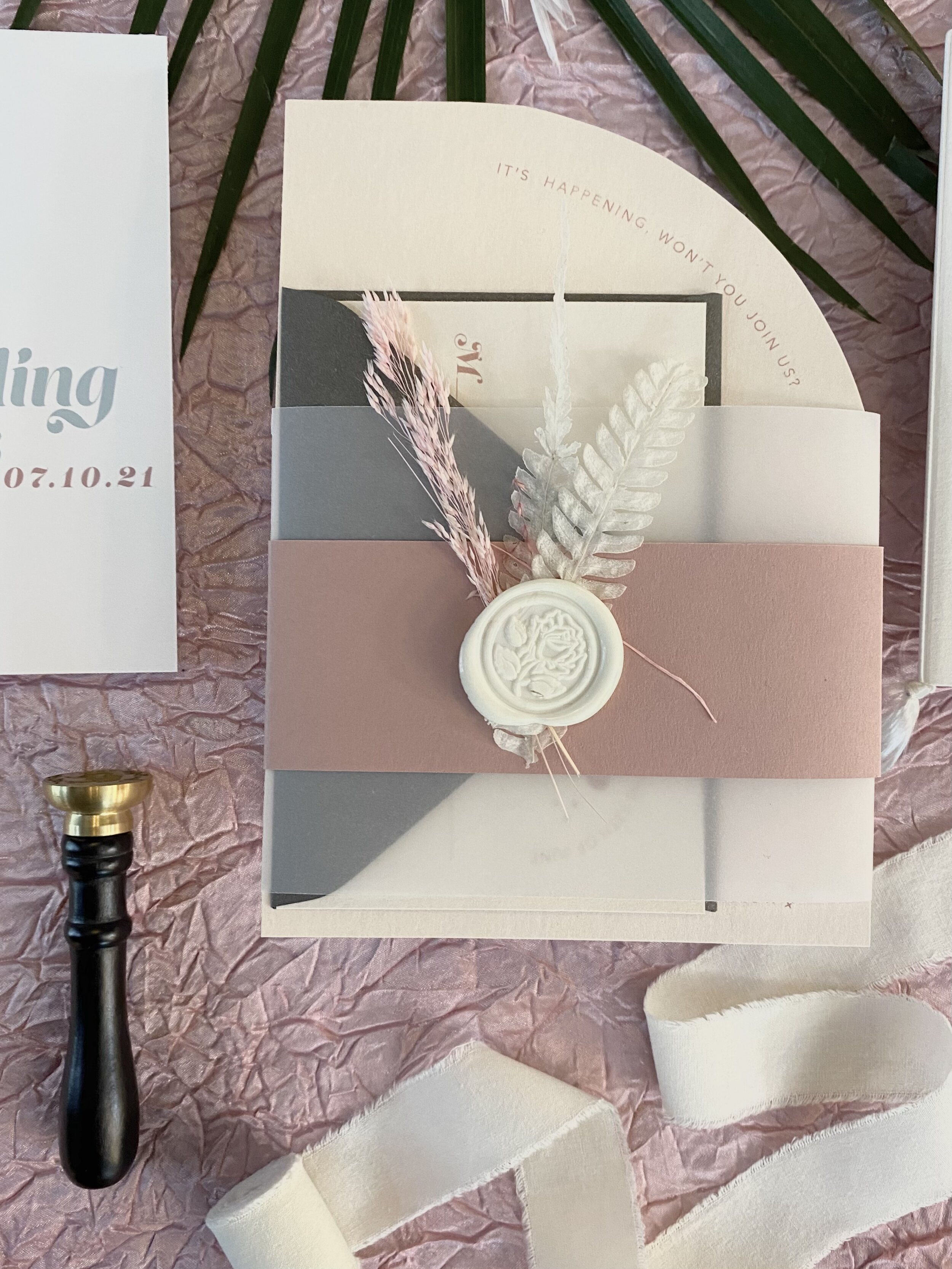 Wedding Envelope Seals For The Best Invitation Presentation - PaperDirect  Blog