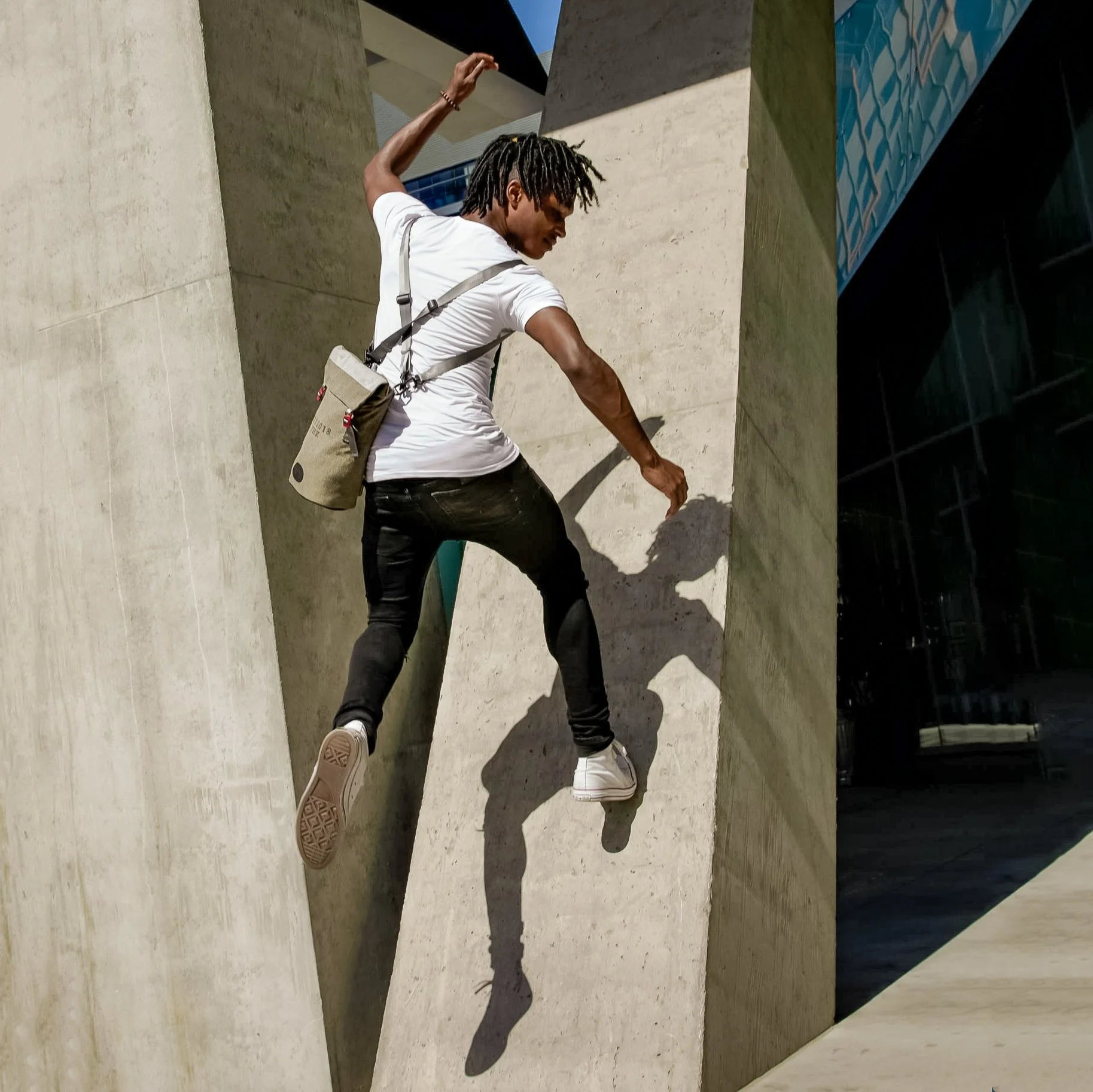 Dance_Jamal-25-2-square-6.JPG