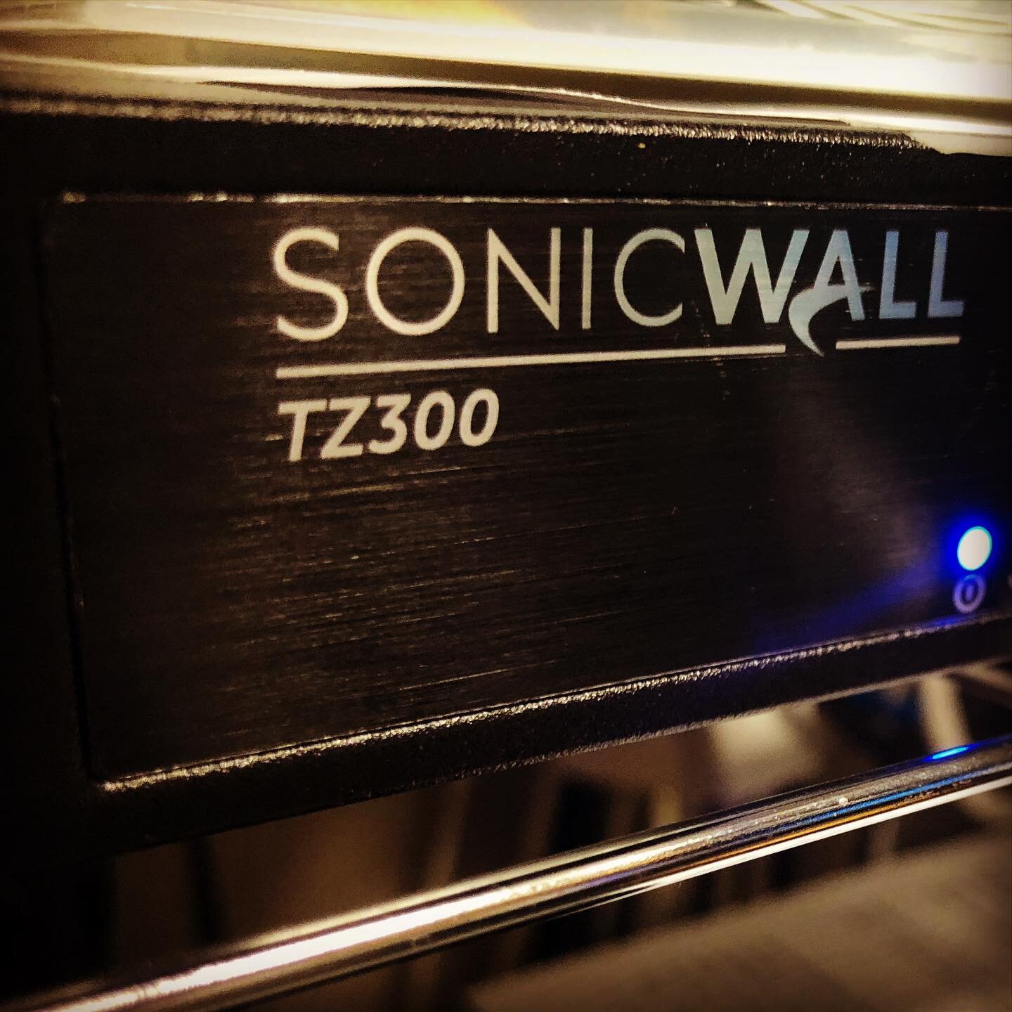 Does your @sonicwall_inc need upgrading? Or renewed? Do you know if it&rsquo;s functioning properly? Let our @solidesk  team help you to make sure your system is running and up to date! #sonicwall #cybersecurity #networking #IT