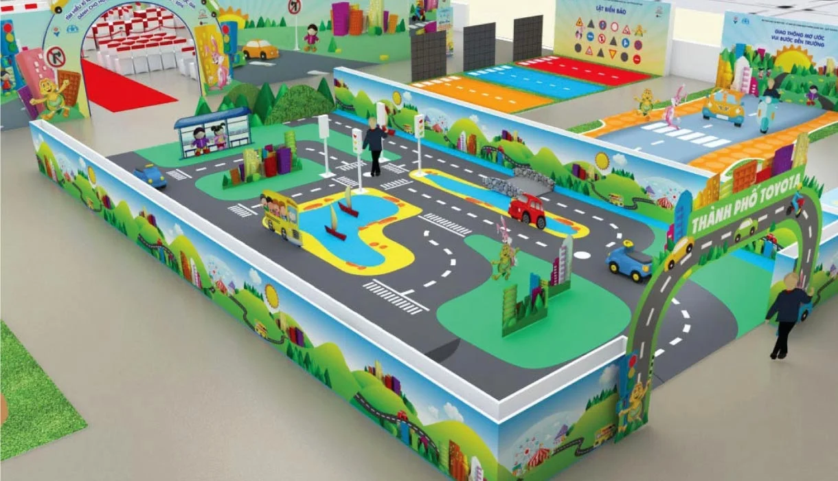 3 DINOSAUR_toyota_work01.jpg