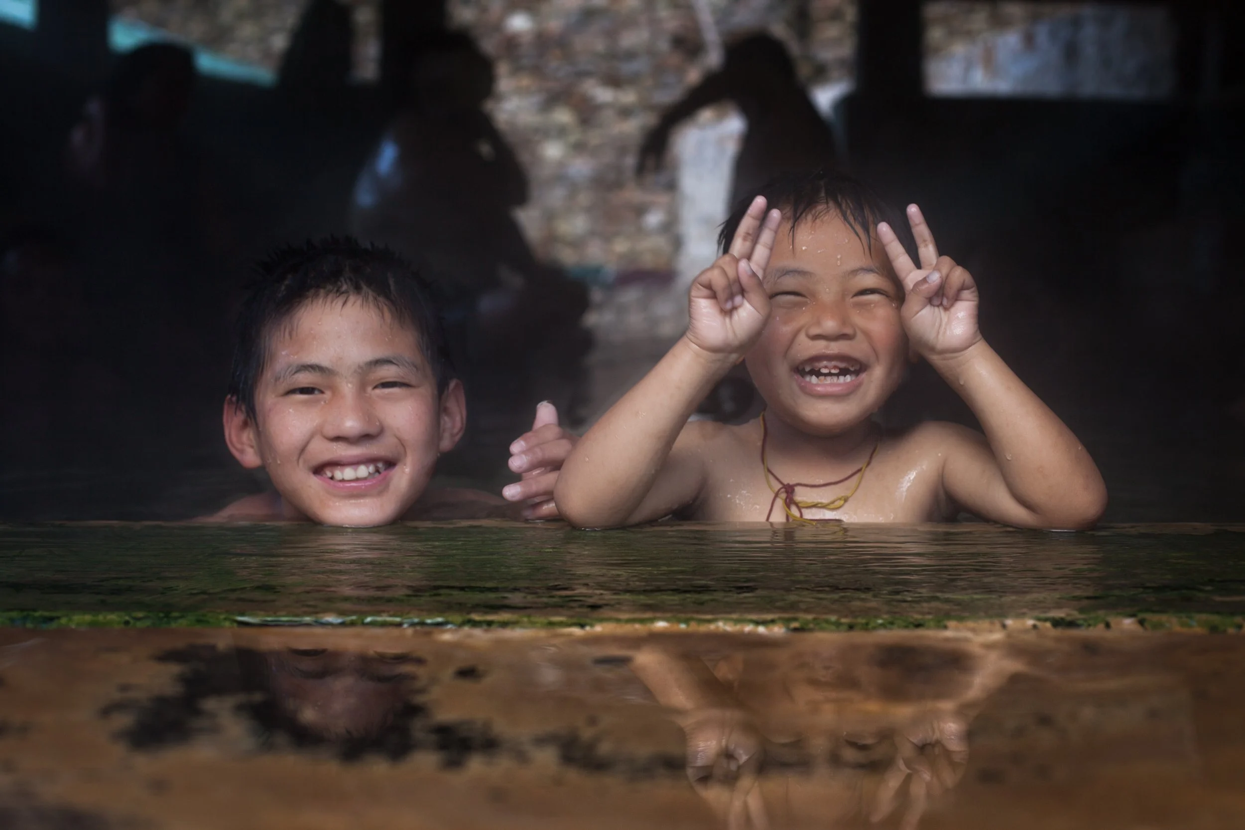 Children at Gasa Tsachu