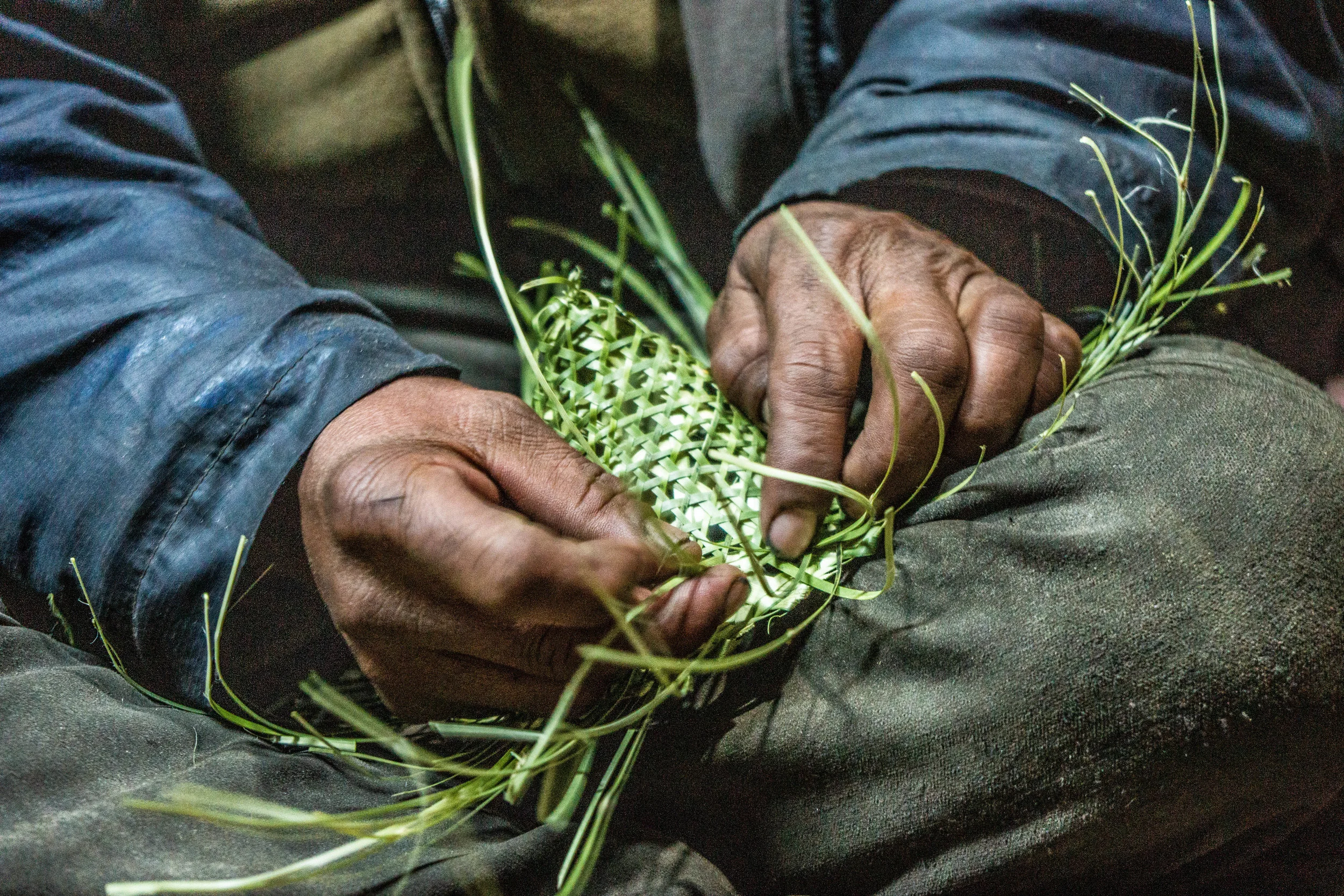 Hand-making the belo hat