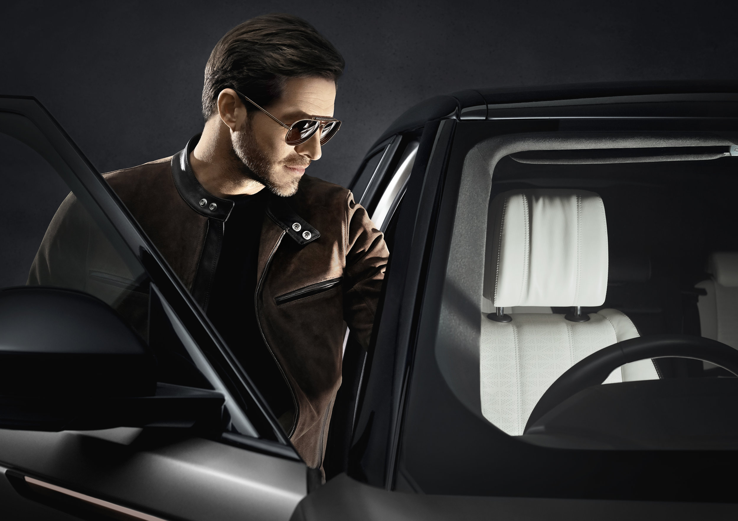 Eyespace_Range Rover Eyewear_RRS 100 GLD-landscape.jpg