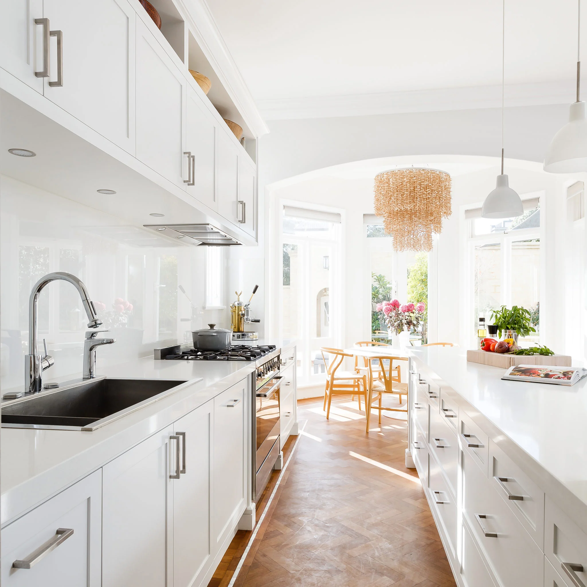 white-hamptons-kitchen-3.jpg