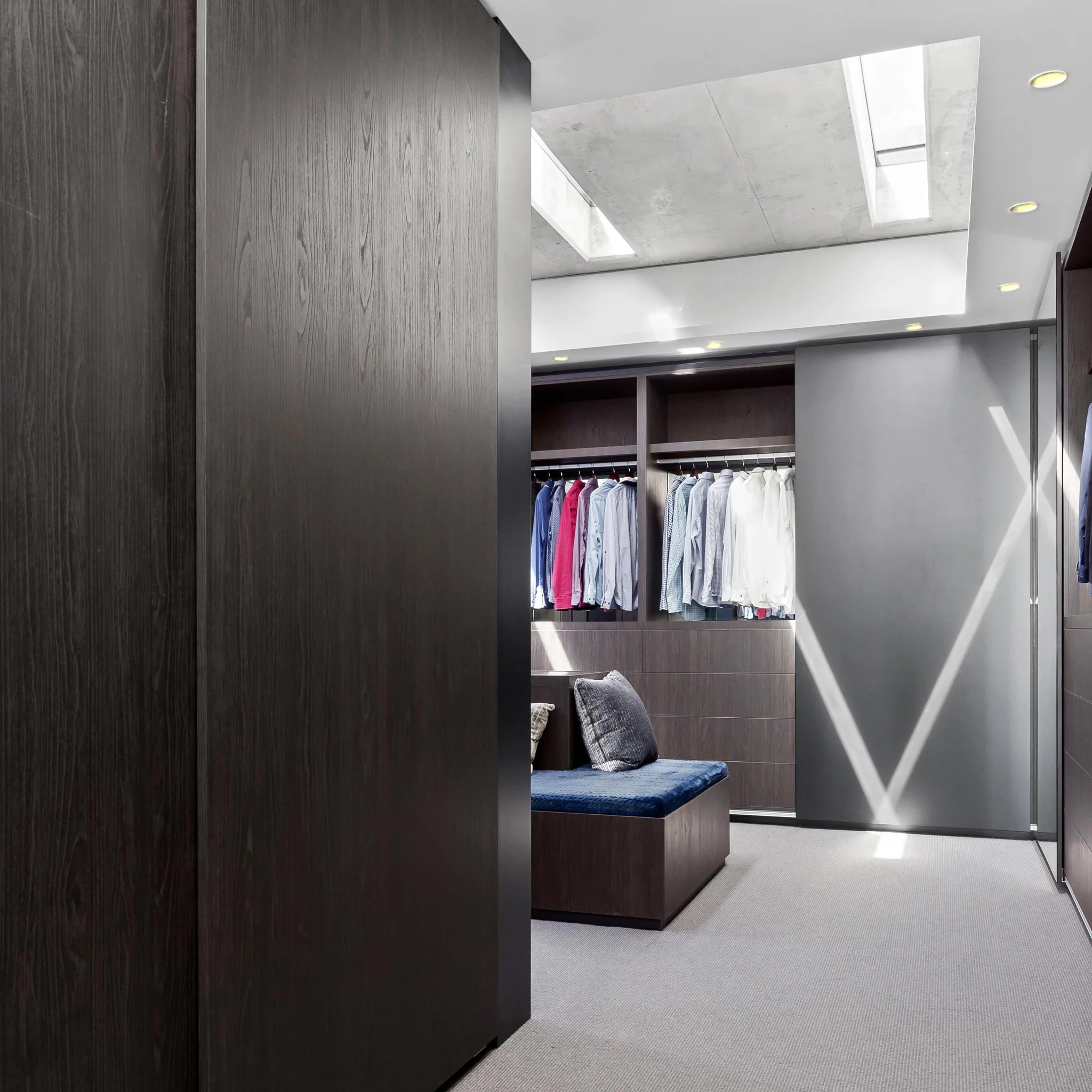walkin-wardrobe.jpg