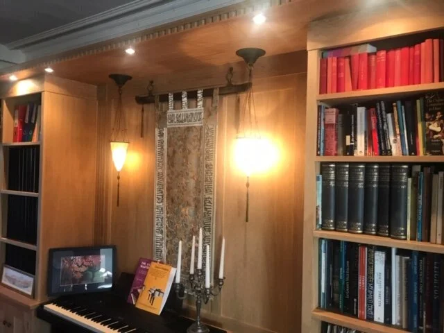 LIBRARY3.jpg