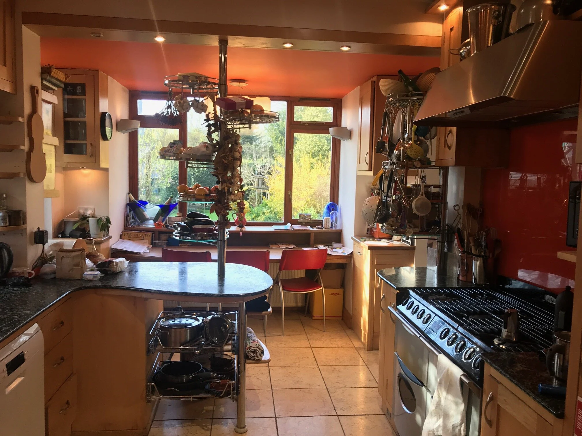 kitchen1.jpg