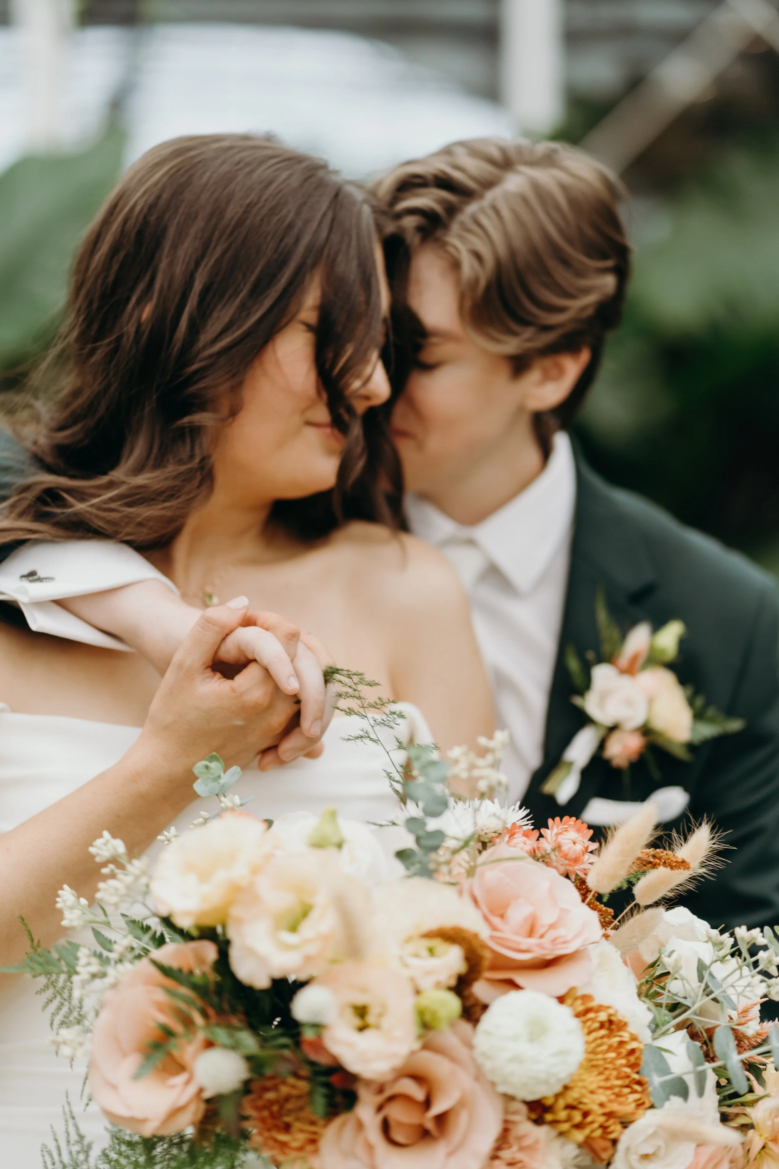Wedding Feature: Mid Summer Soiree in Grand Rapids