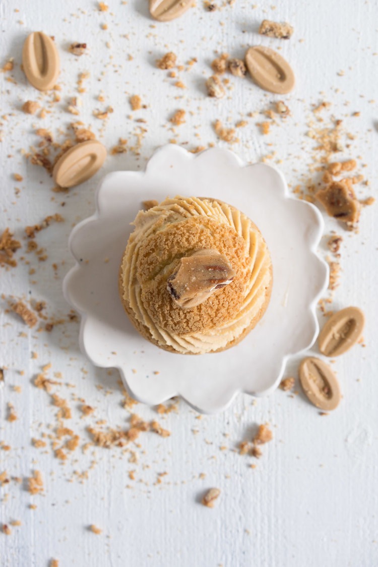 Scalloped Dessert Plate, 6 inch