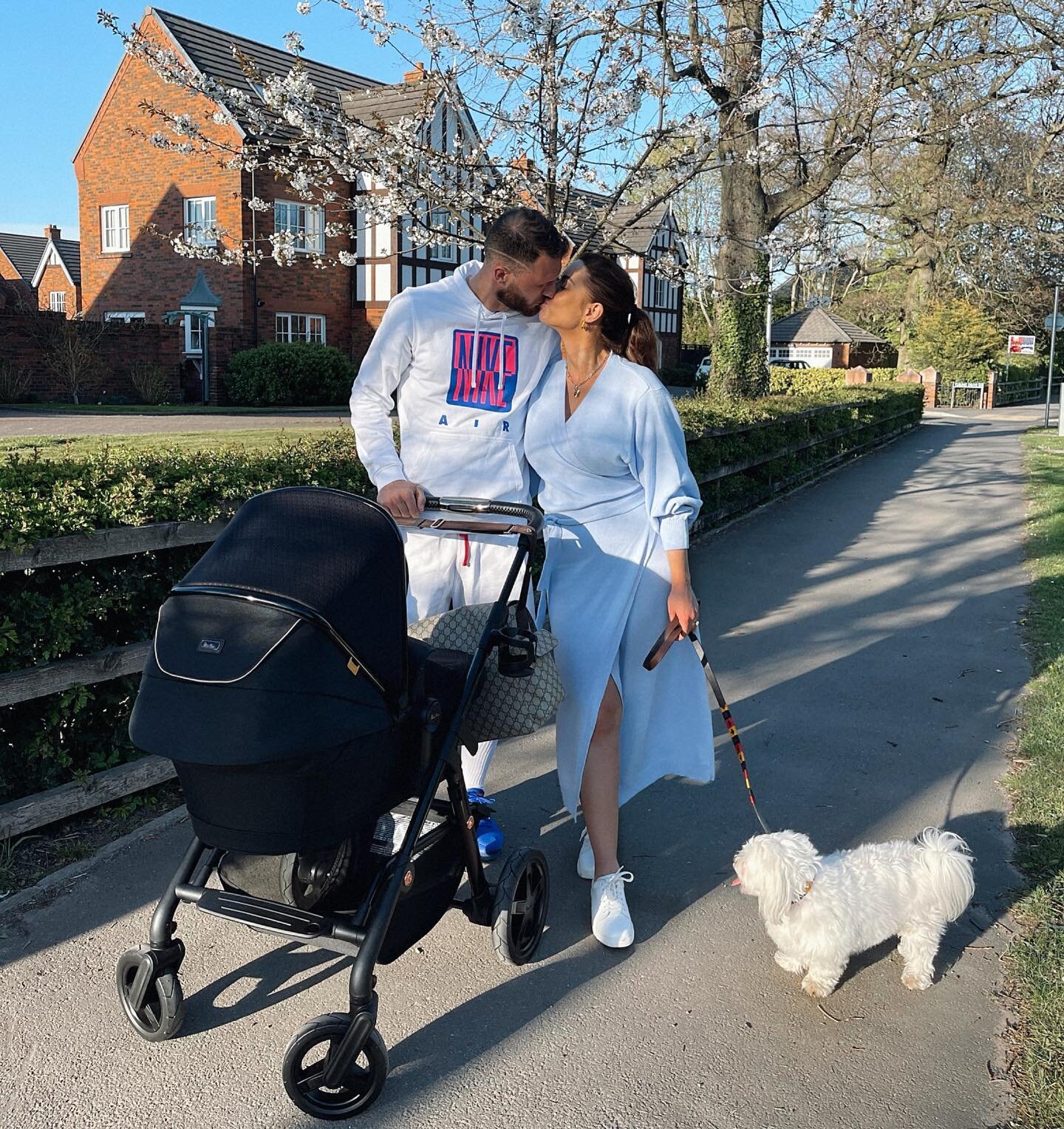 After weeks I finally felt ready to go for a walk with our little princess and we&rsquo;ve enjoyed every second @erikpieters3 💗 My beautiful pram is from @silvercrossuk 😍#firstfamilywalk