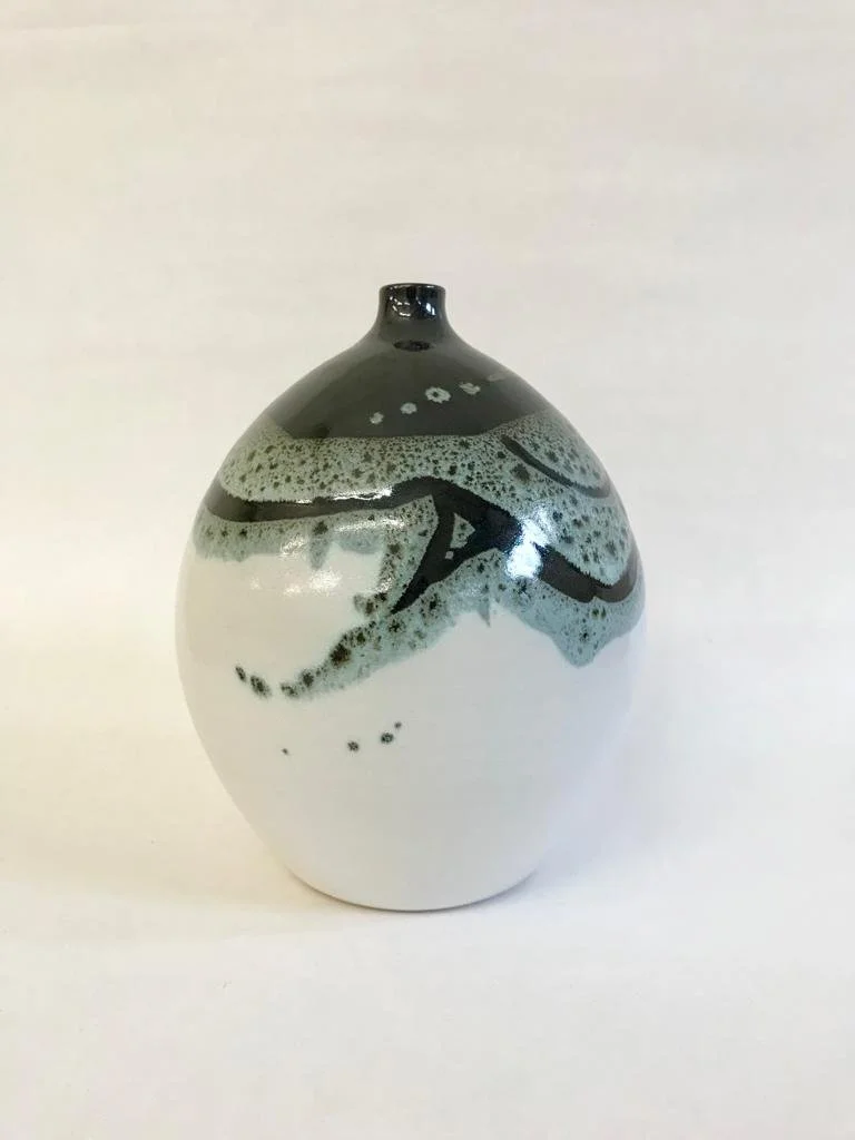 Bottle vase in seafoam splash with black top - 16.5h x 13.5w x 2 neck £90. 620g (5).jpeg
