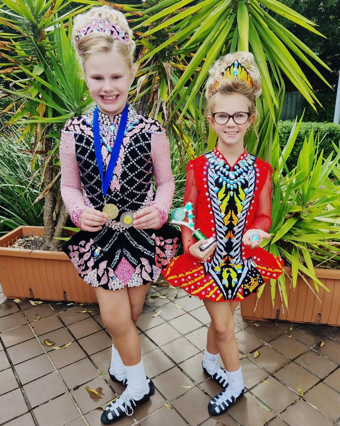 Smiles all round at the St Patrick&rsquo;s Day Feis!

🏅Sadbh - 2nd in the jig and trad set, 3rd in the Premiership
🏅Harper - 4th in the jig, Adjudicators Award in the Premiership
🏅Lucy - 1st in the trad set and hornpipe (upgraded to Intermediate!)