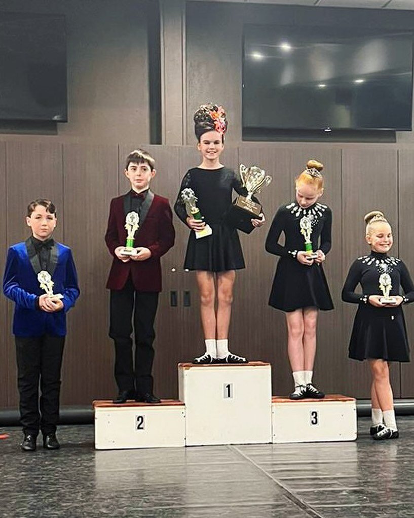 So proud of our newcomers who smashed their first feis today! And special shout out to Claire for winning her premiership 🥰🏆

#irishdance #irishdancing #irishinsydney #easterfeis #feisfriends