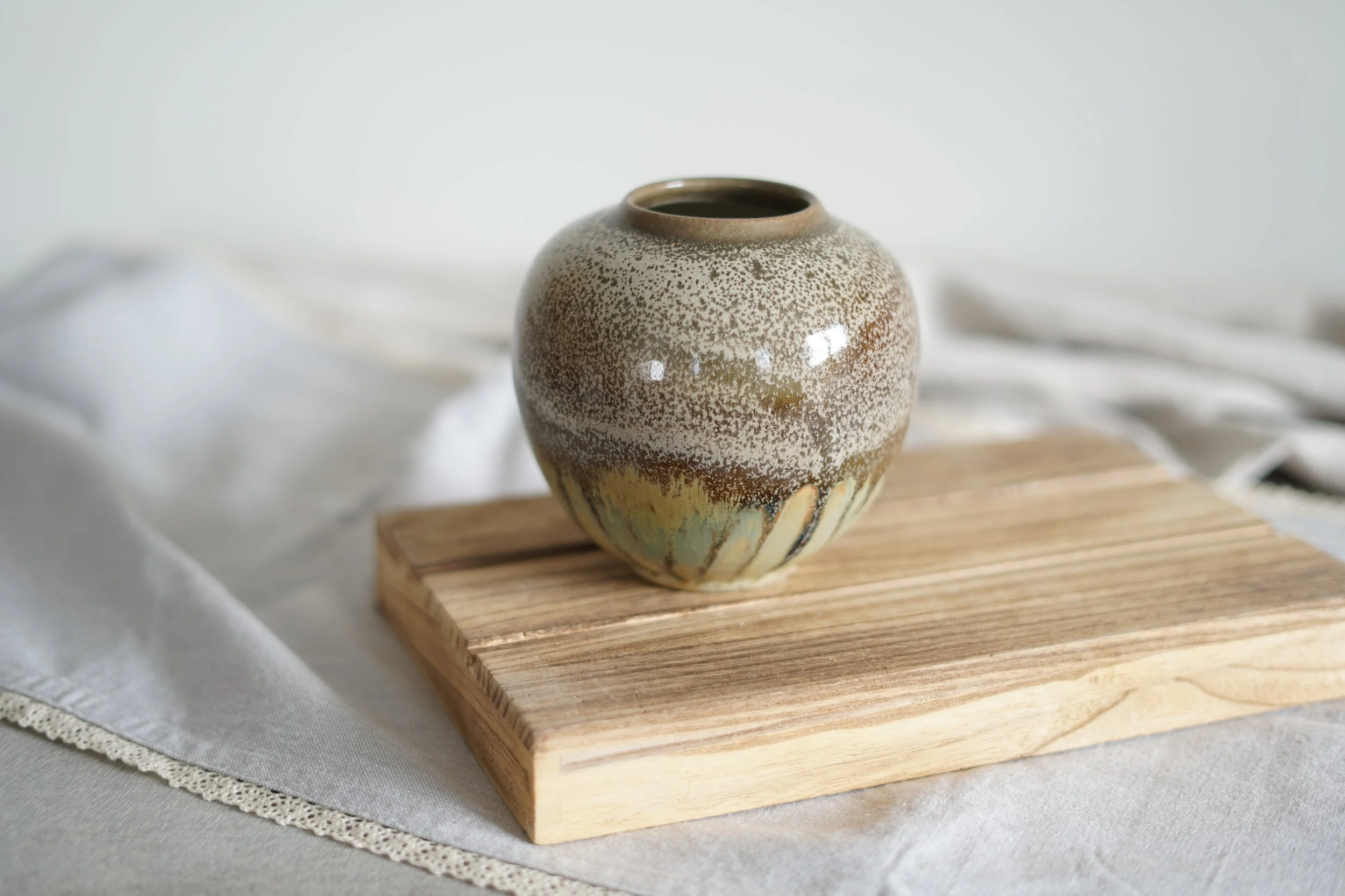 Round Vase