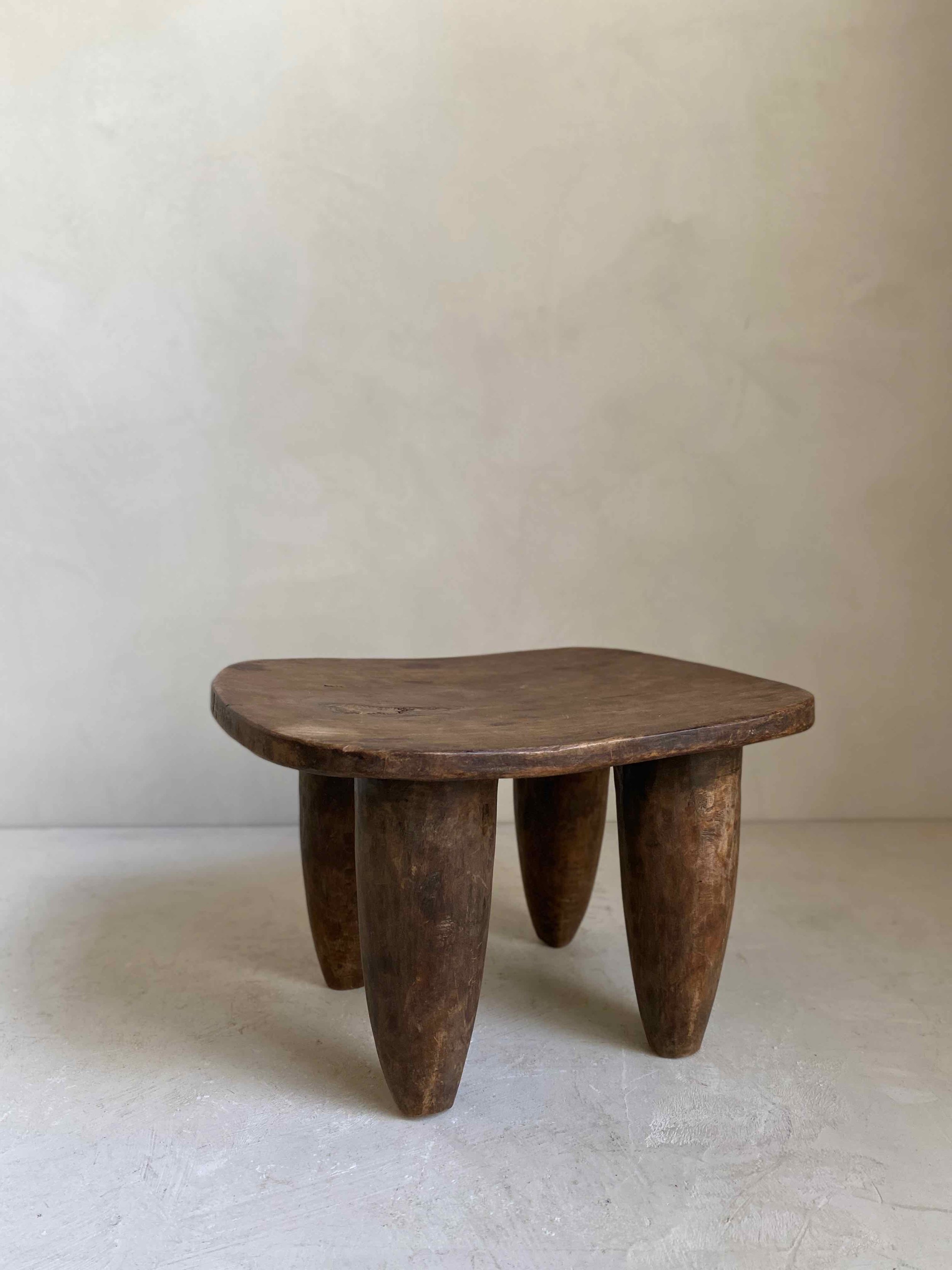 SEnufo stool - 2.jpeg