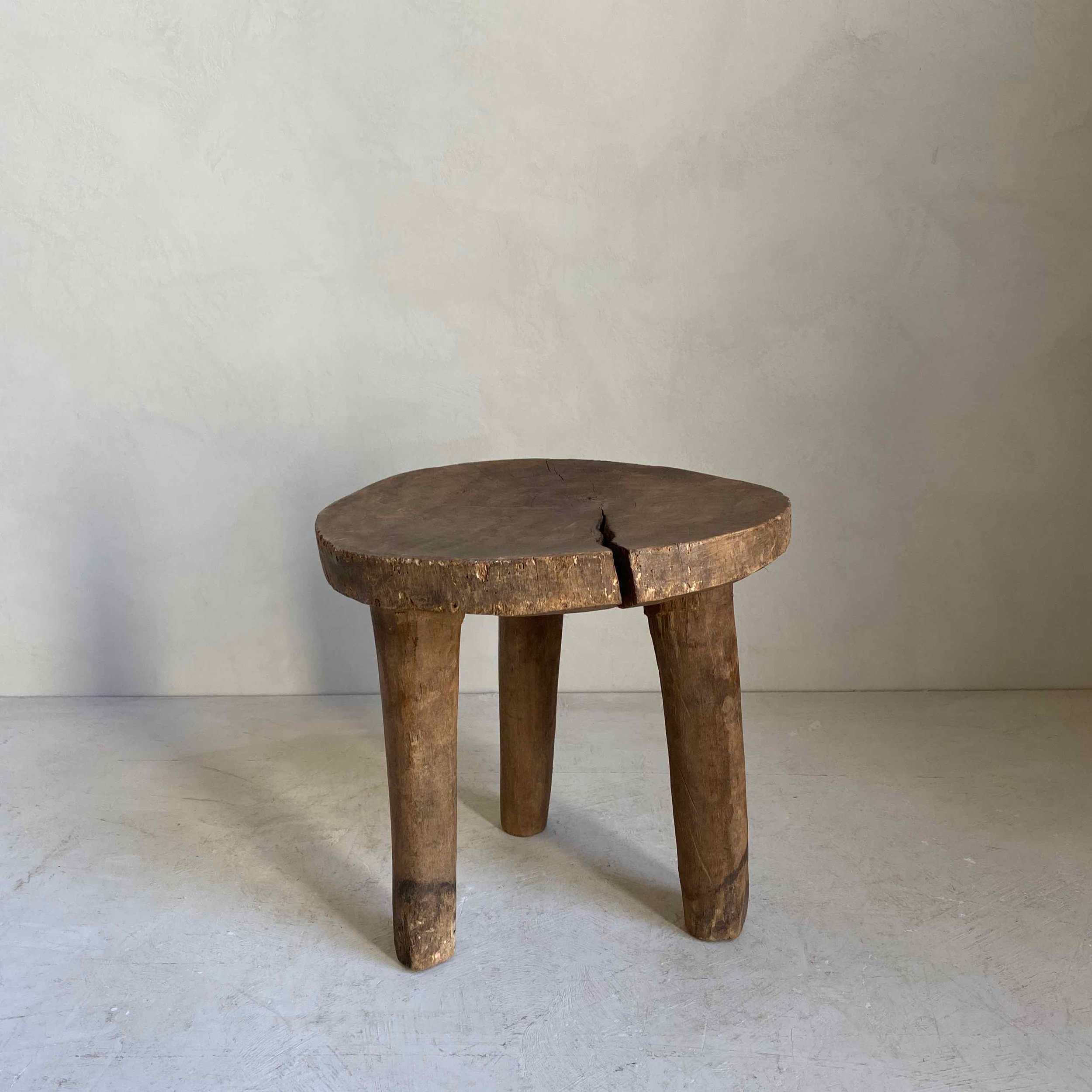 African stools 28.5.2022 - 2.jpeg