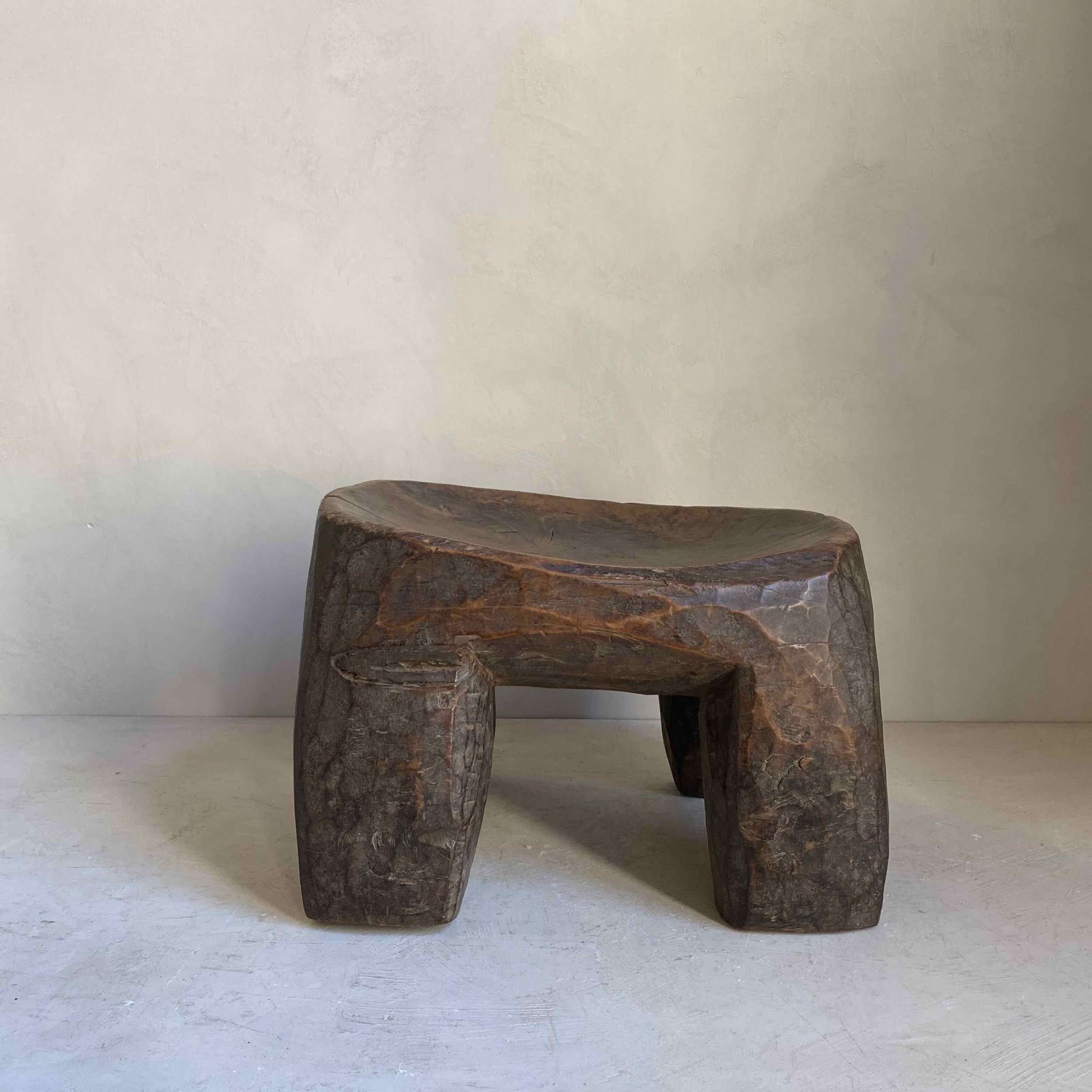 African stools 28.5.2022 - 38.jpeg