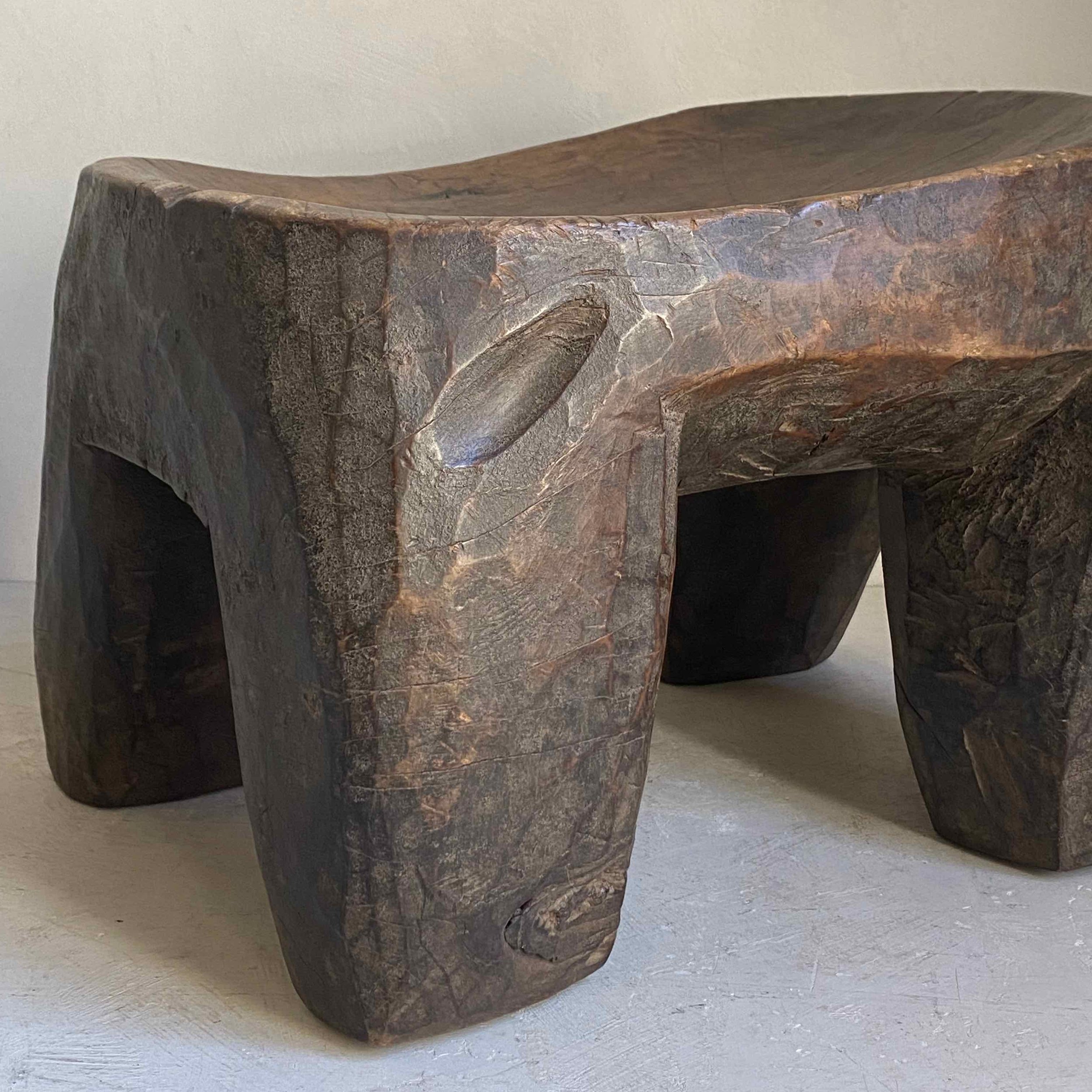 African stools 28.5.2022 - 34.jpeg
