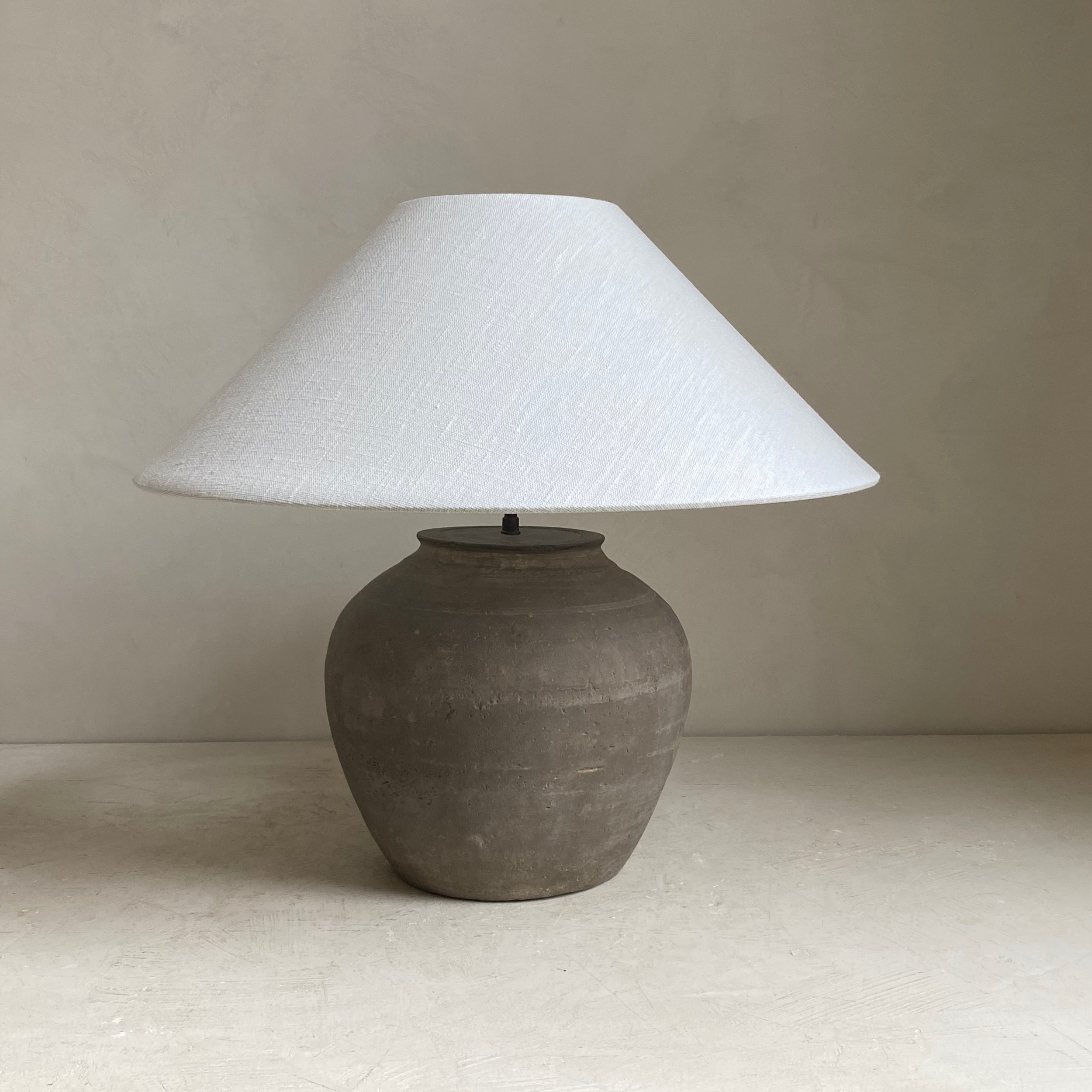 Antique lamps-pots-stools 10.2022 - 90.jpeg