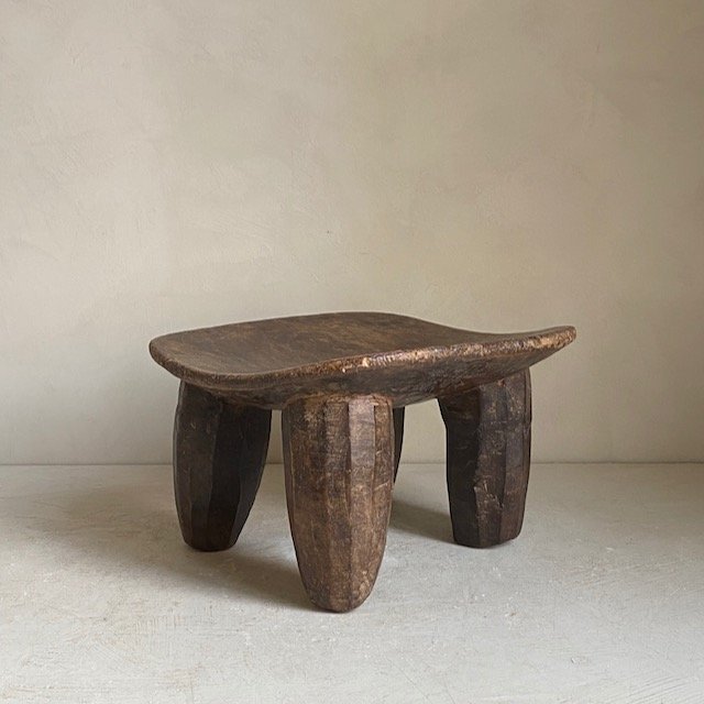 African stools and trays - 44.jpeg