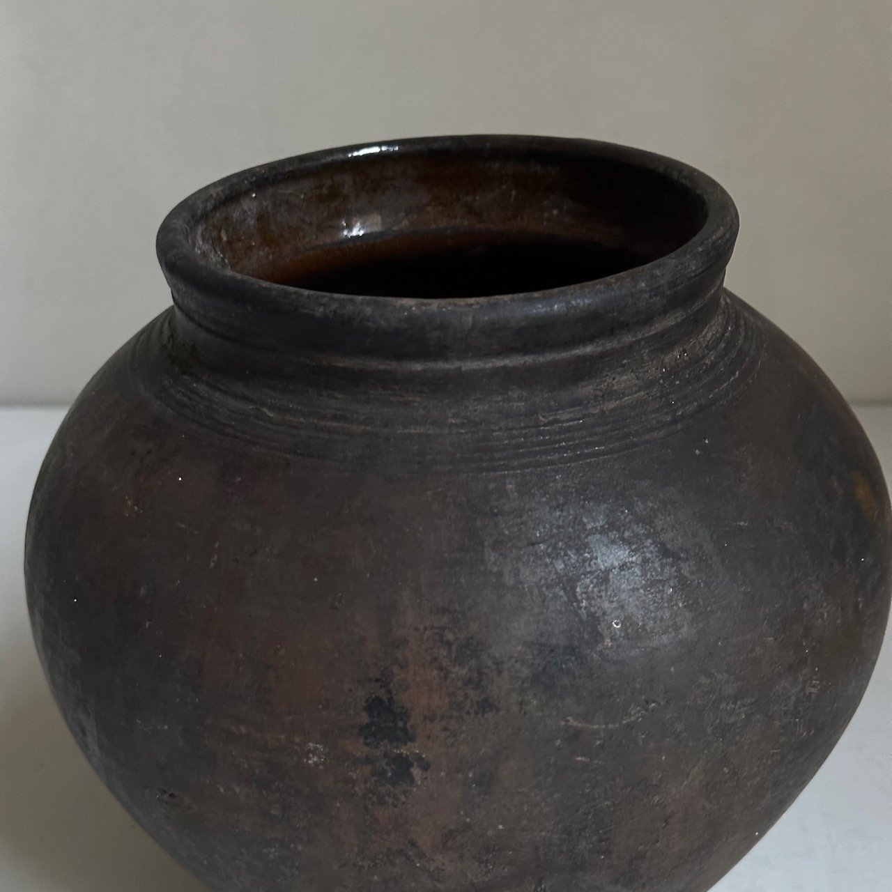 Rustic earthenware pot - - 44.jpeg