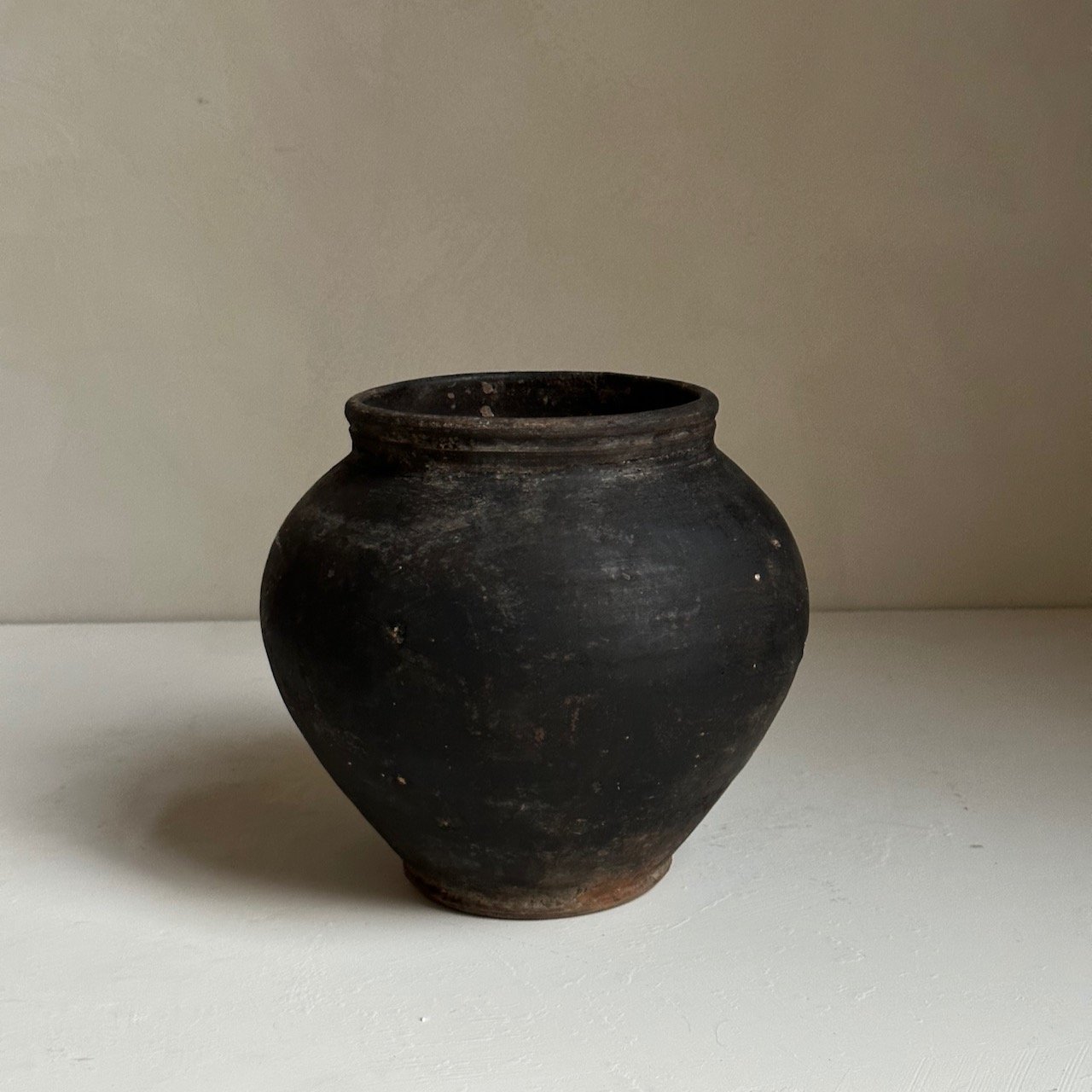 Rustic earthenware pot - - 58.jpeg