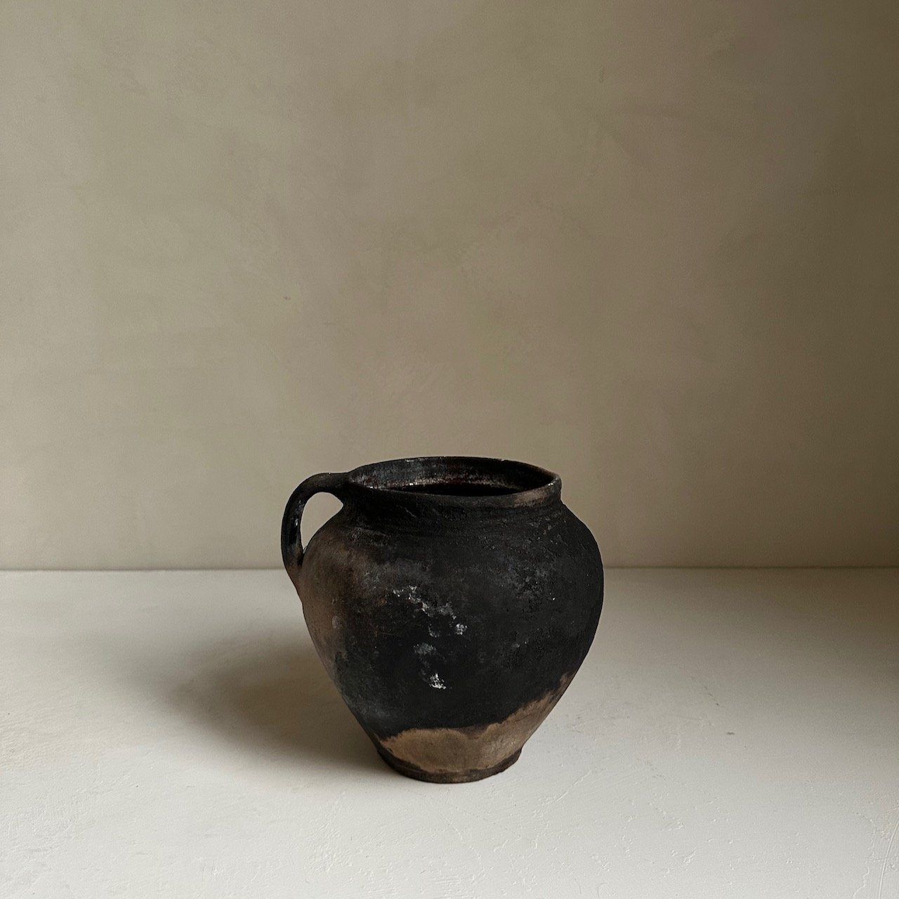 Rustic earthenware pot - - 65.jpeg