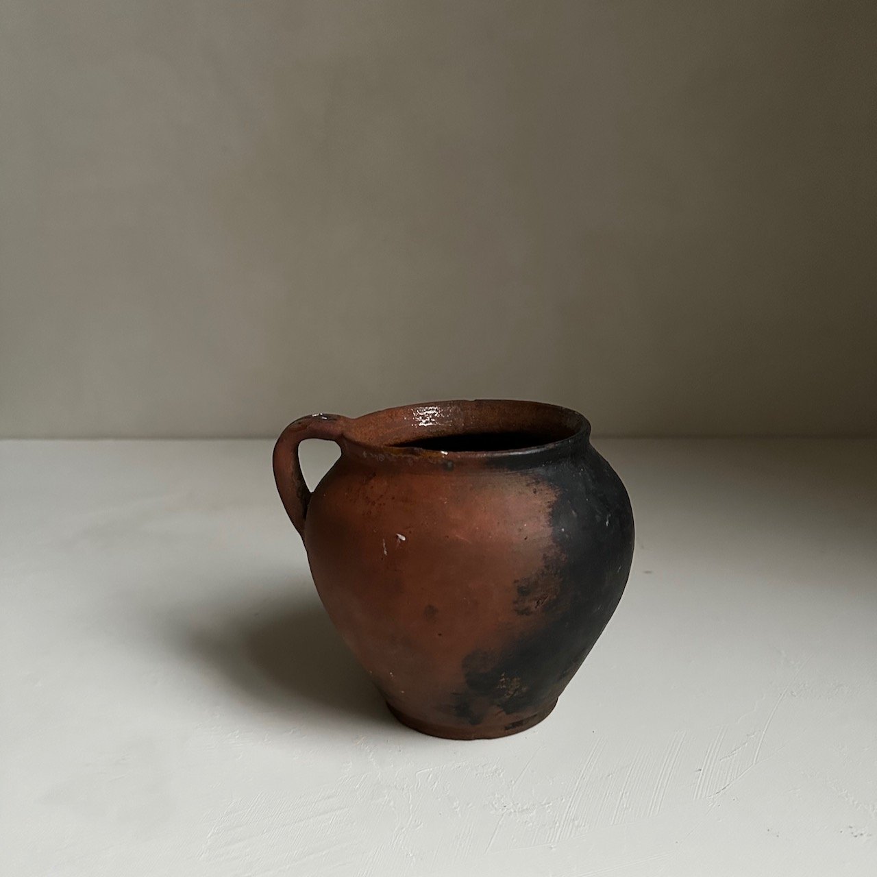 Rustic earthenware pot - - 111.jpeg