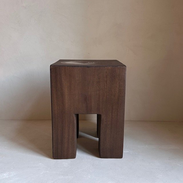 231204 OOA Stools wenge - 34.jpeg