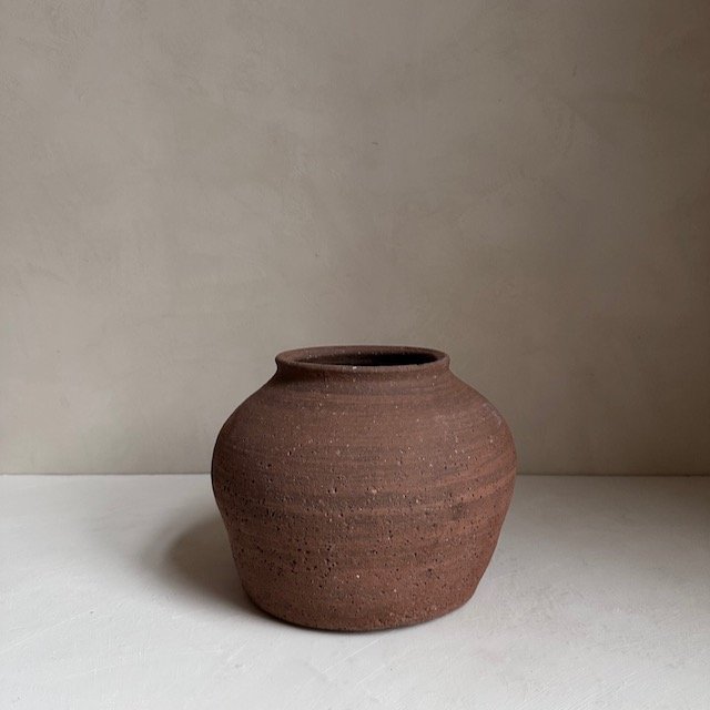 240209 Antique pot - 2.jpeg