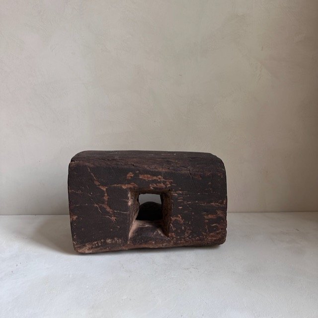 240304 Congo stools - 5.jpeg