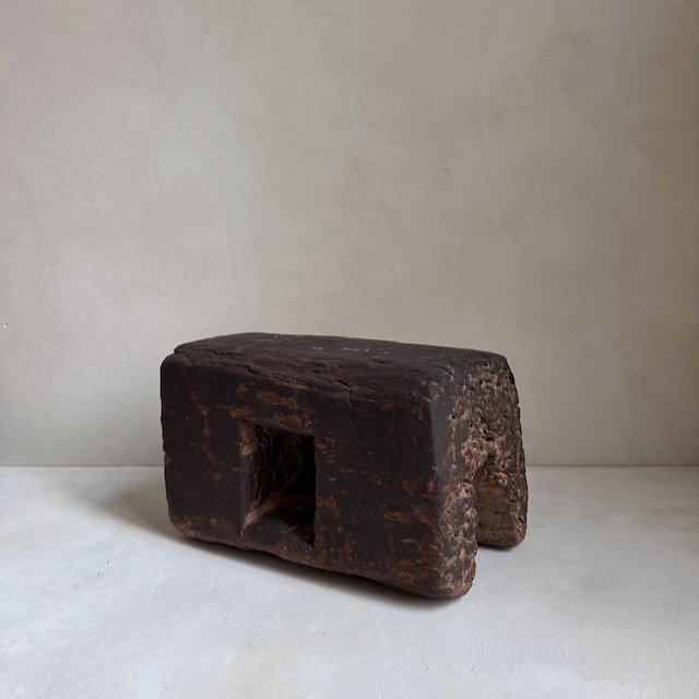 240304 Congo stools - 6.jpeg
